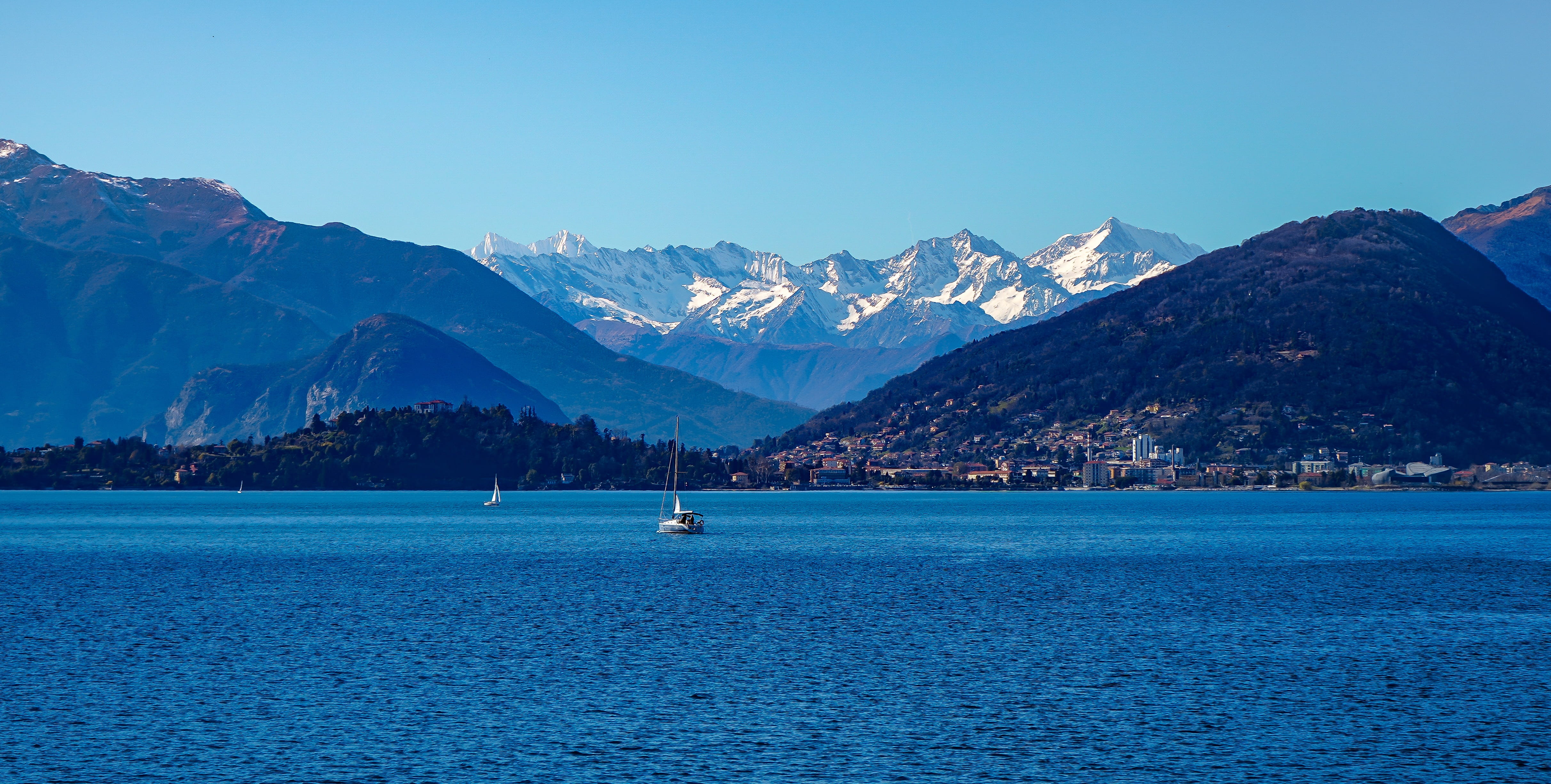 spring, no people, lago maggiore, blue, italy, beauty in nature, laveno, sailing boat, architecture, lake, mountain, land, 4K, sailboat, varese, HD Wallpaper