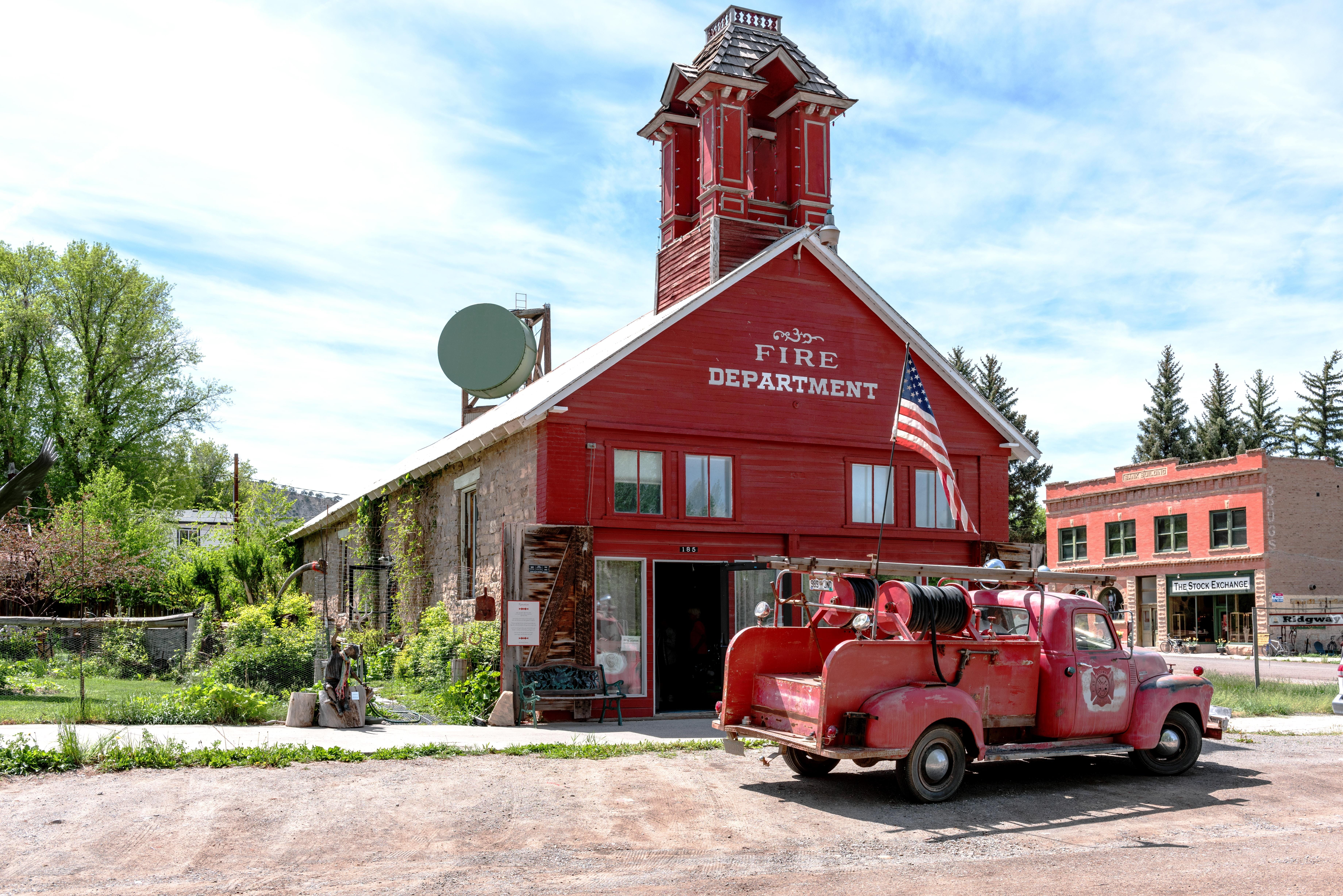 mode of transportation, vehicles, front, colorado, department, cloud - sky, firetruck, no people, carol m highsmith, street, building exterior, architecture, HD Wallpaper