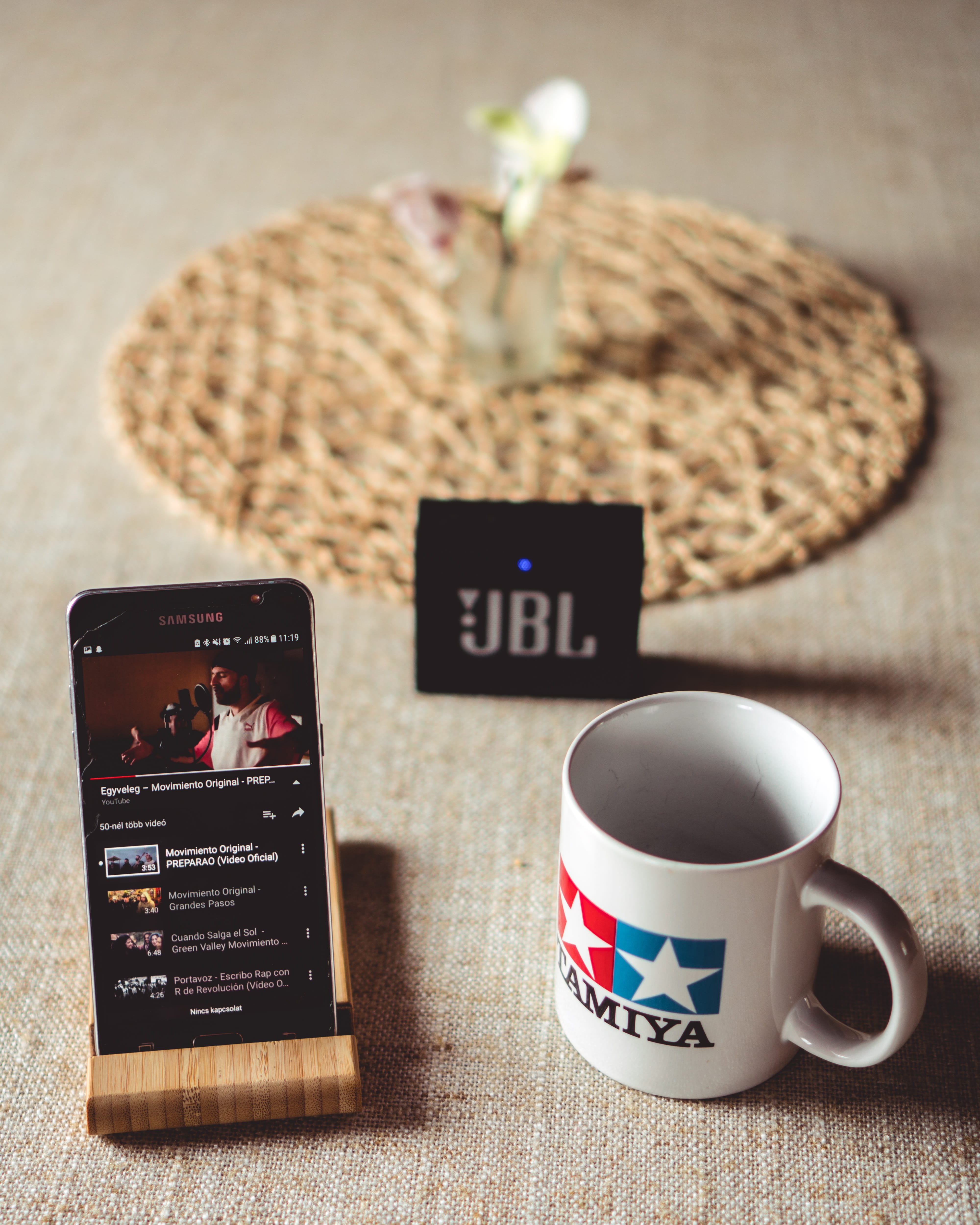 playing, indoors, go, saucer, 4K, coffee cup, table, furniture, focus on foreground, land, cup, communication, close-up, food, samsung, drink, coffee, Phone HD Wallpaper
