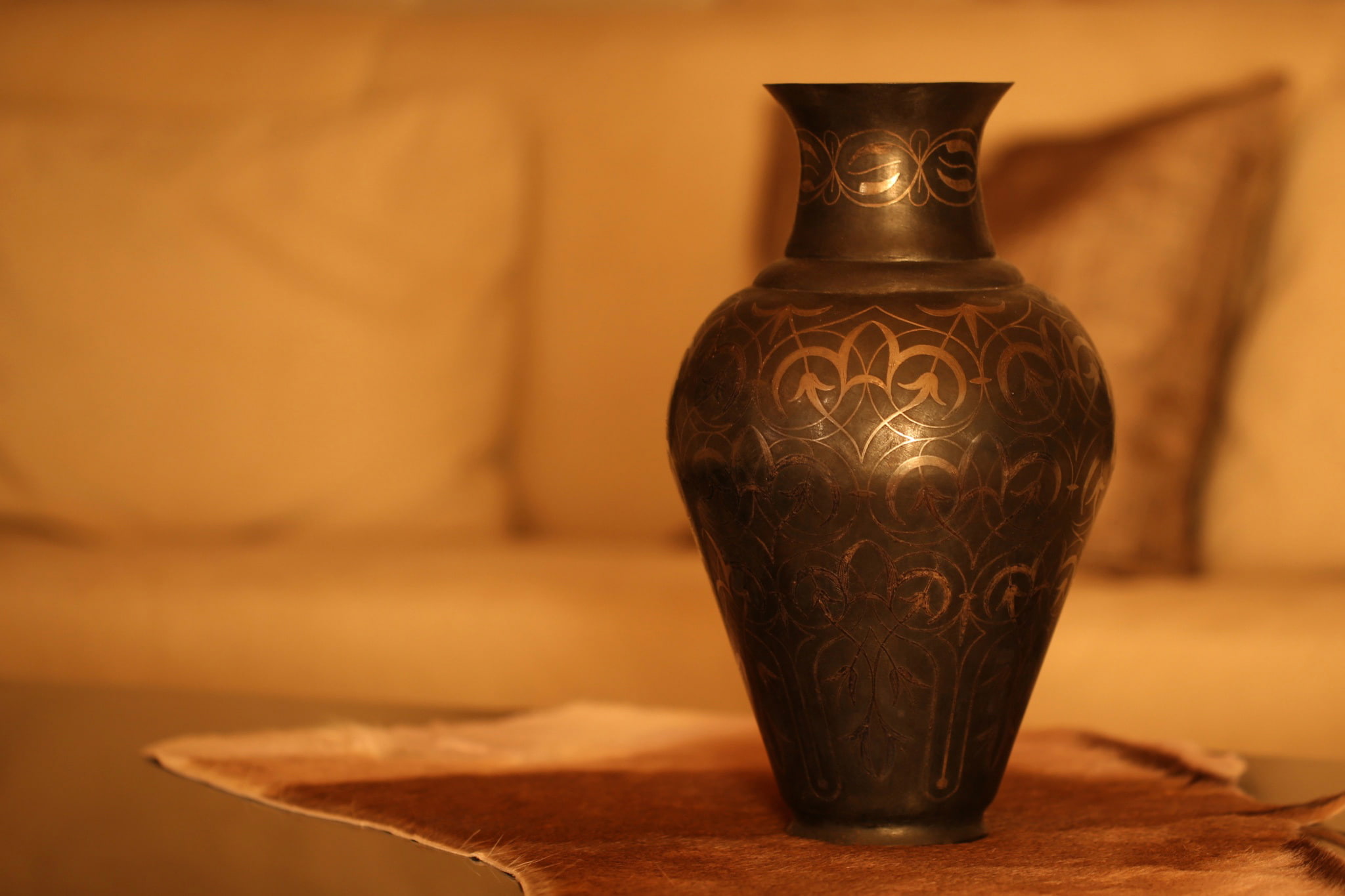 vase, 1080P, silver, soft light, chasing, HD Wallpaper