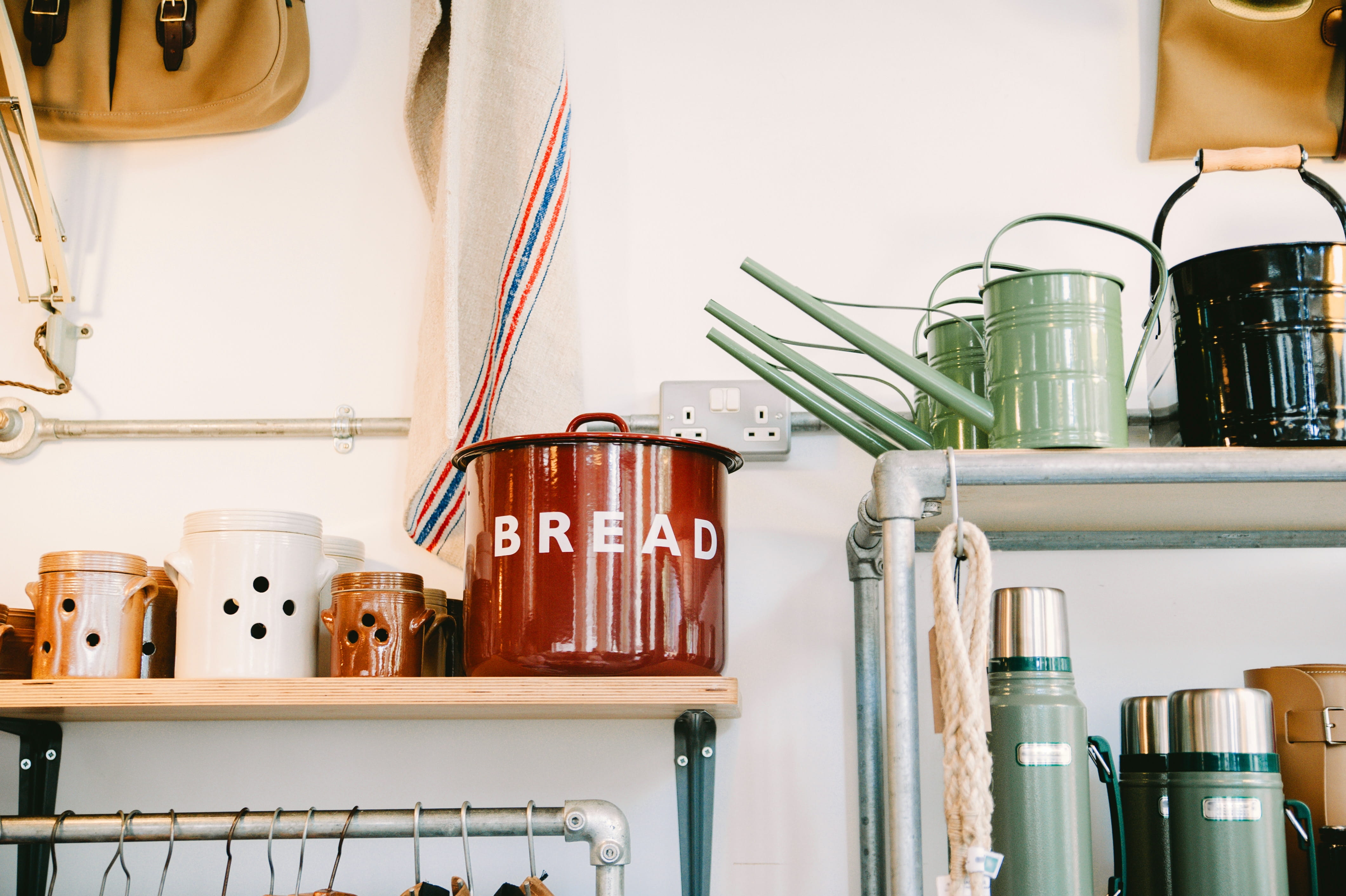 pipes, home interior, containers, shelf, cooking pan, rack, kitchenwares, kitchen utensil, family, order, business, domestic kitchen, towels, research, HD Wallpaper