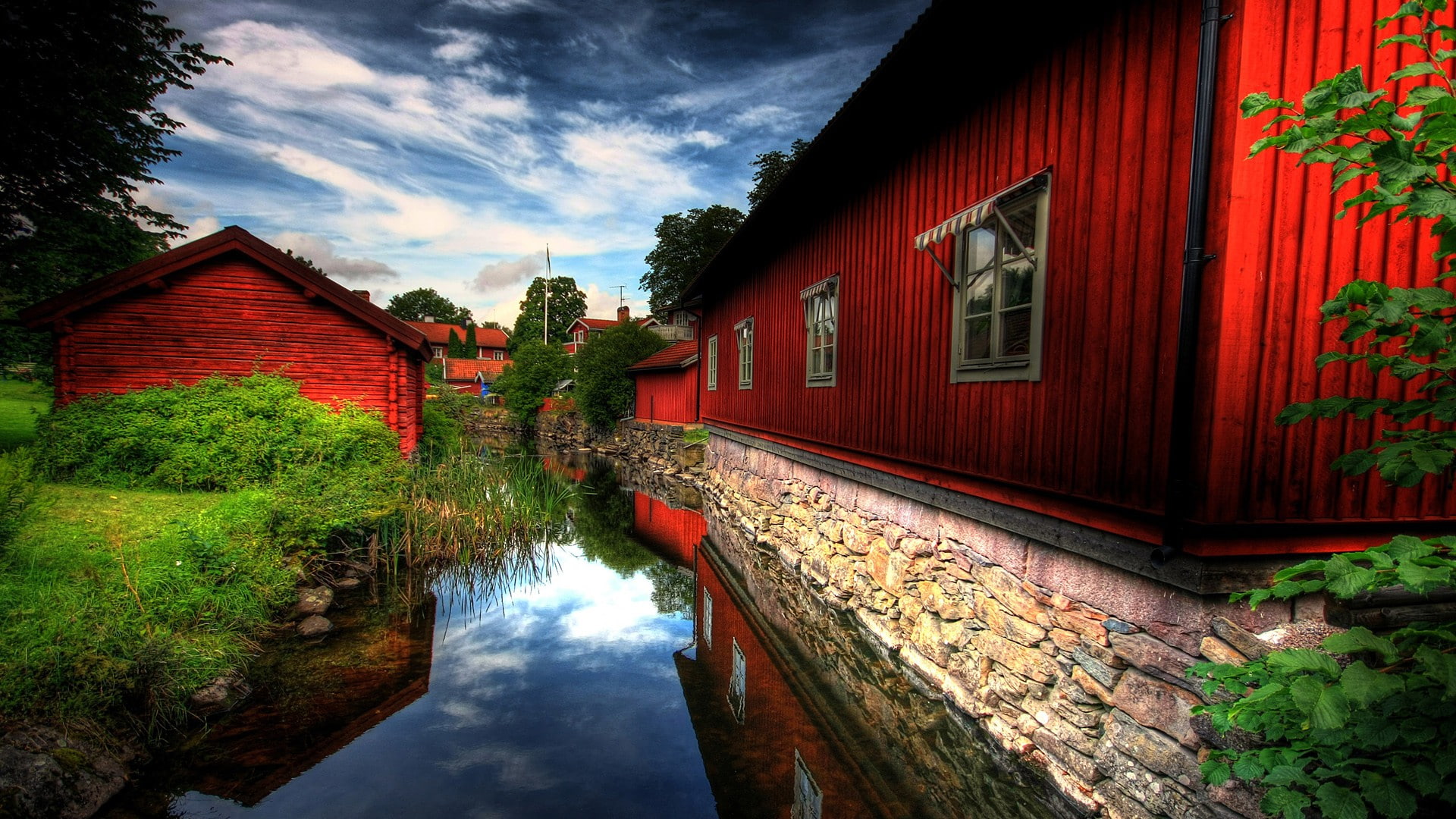 plant, residential district, sky, day, window, motion, house, building, wood house, outdoors, tree, cloud - sky, reflection, canal, architecture, no people, HD Wallpaper