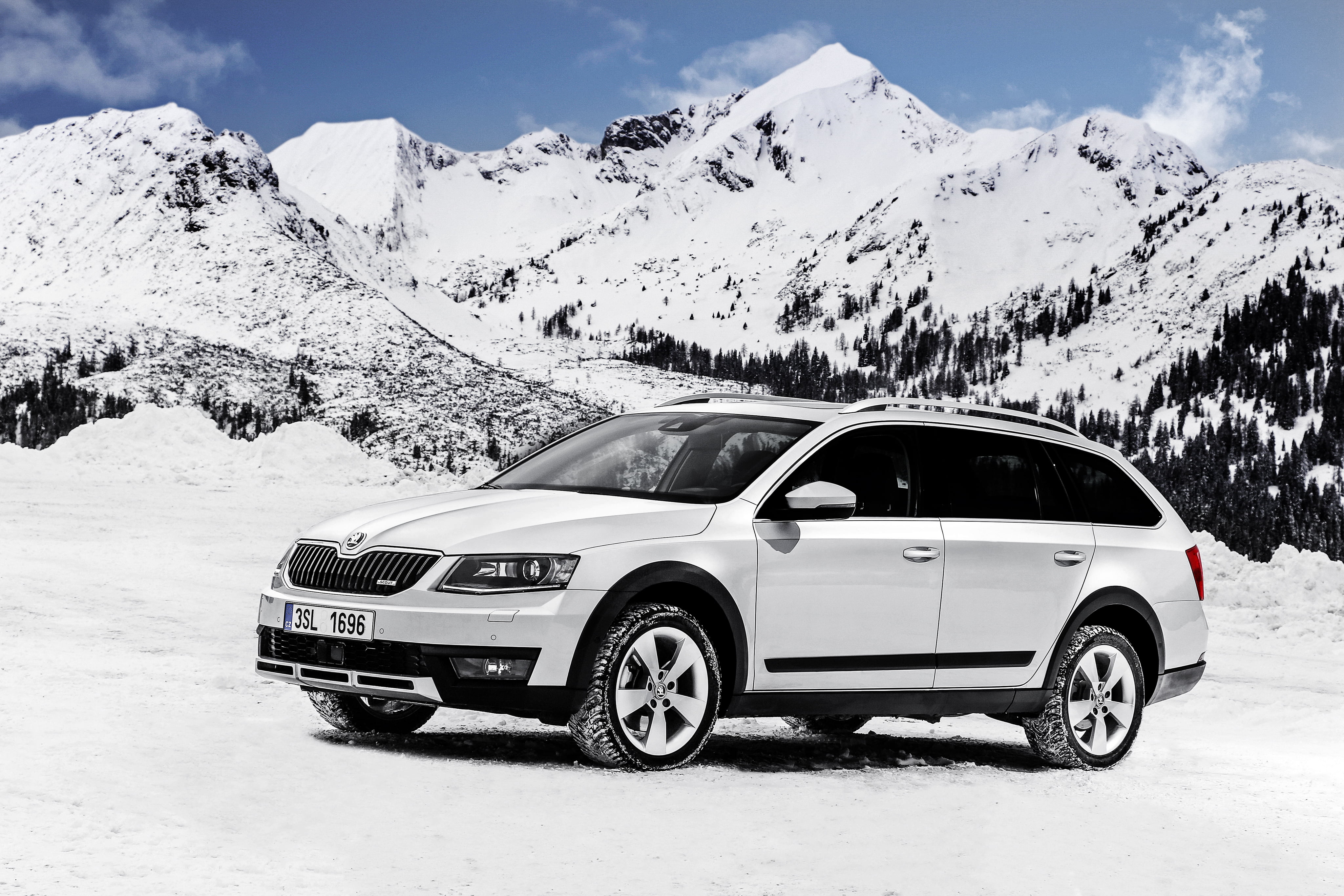 combi, sky, snow, scenics - nature, transportation, snowcapped mountain, car, land vehicle, Scout, white color, beauty in nature, 4K, Skoda, nature, mountain, HD Wallpaper