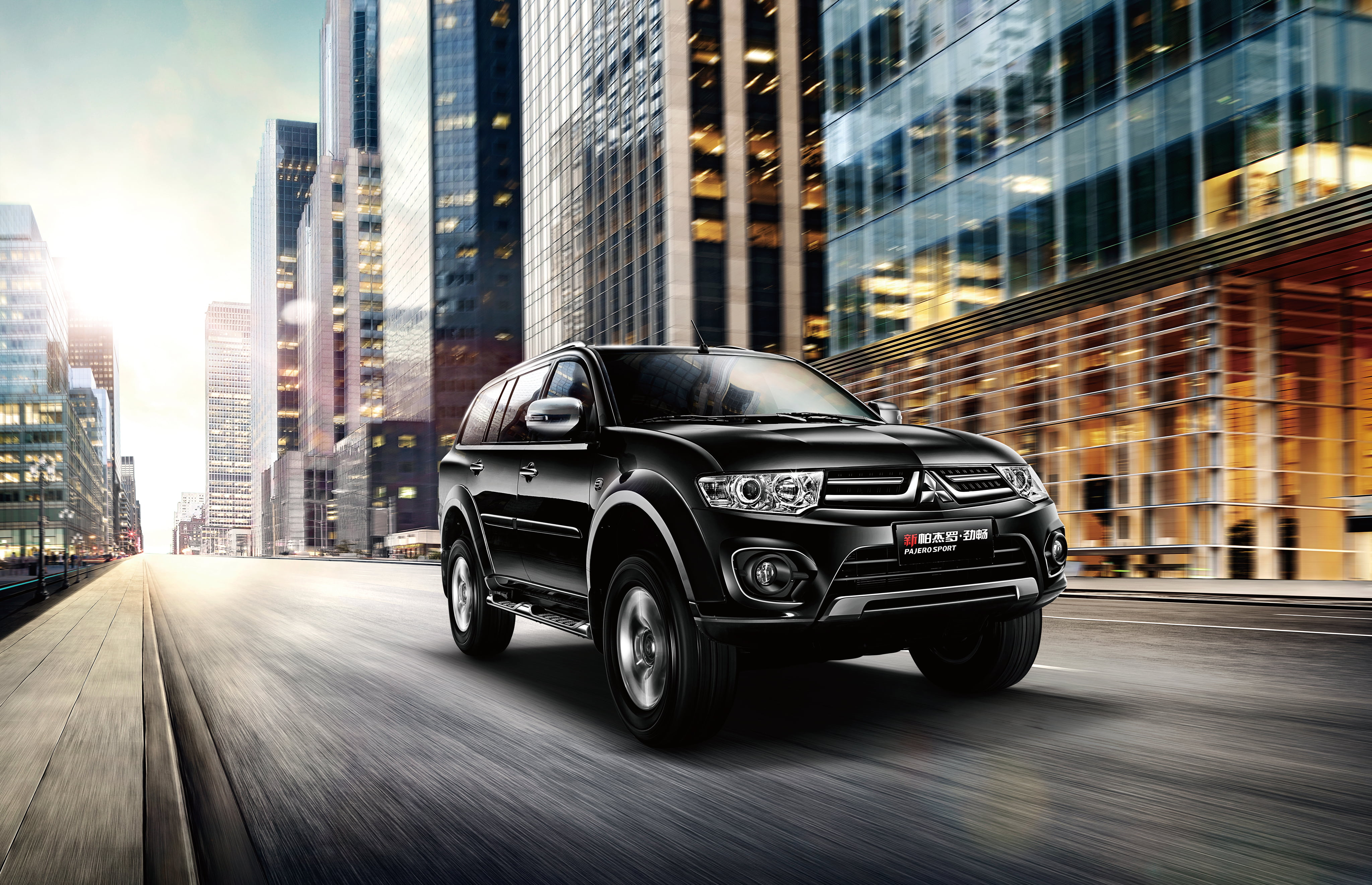 wheel, city Life, building, chrome, mode of Transport, downtown District, modern, suv, driving, sports Car, street, travel, blurred motion, road, mitsubishi, HD Wallpaper