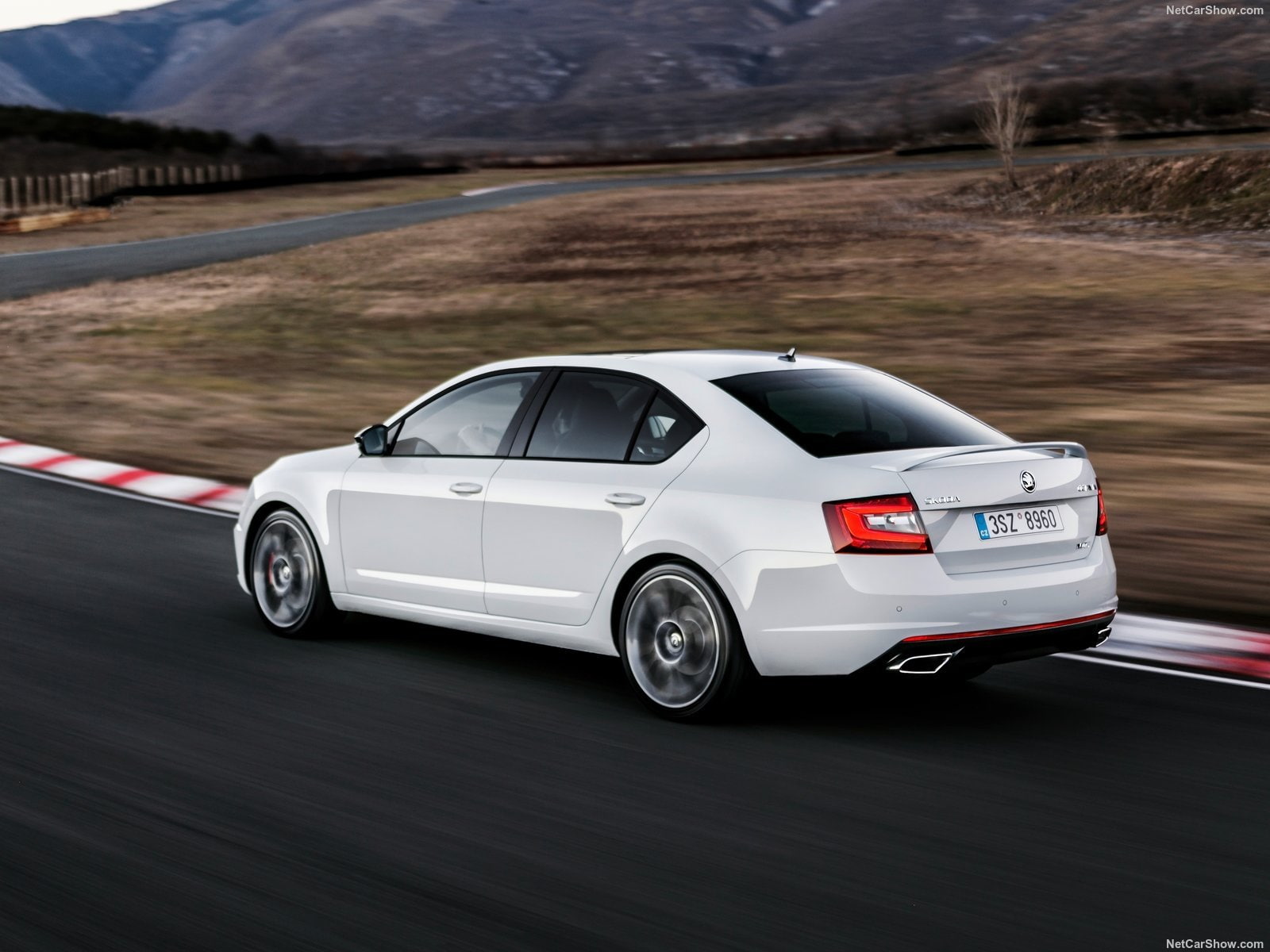octavia, 2017, sedan, 720P, white, (rs), skoda, cars, HD Wallpaper