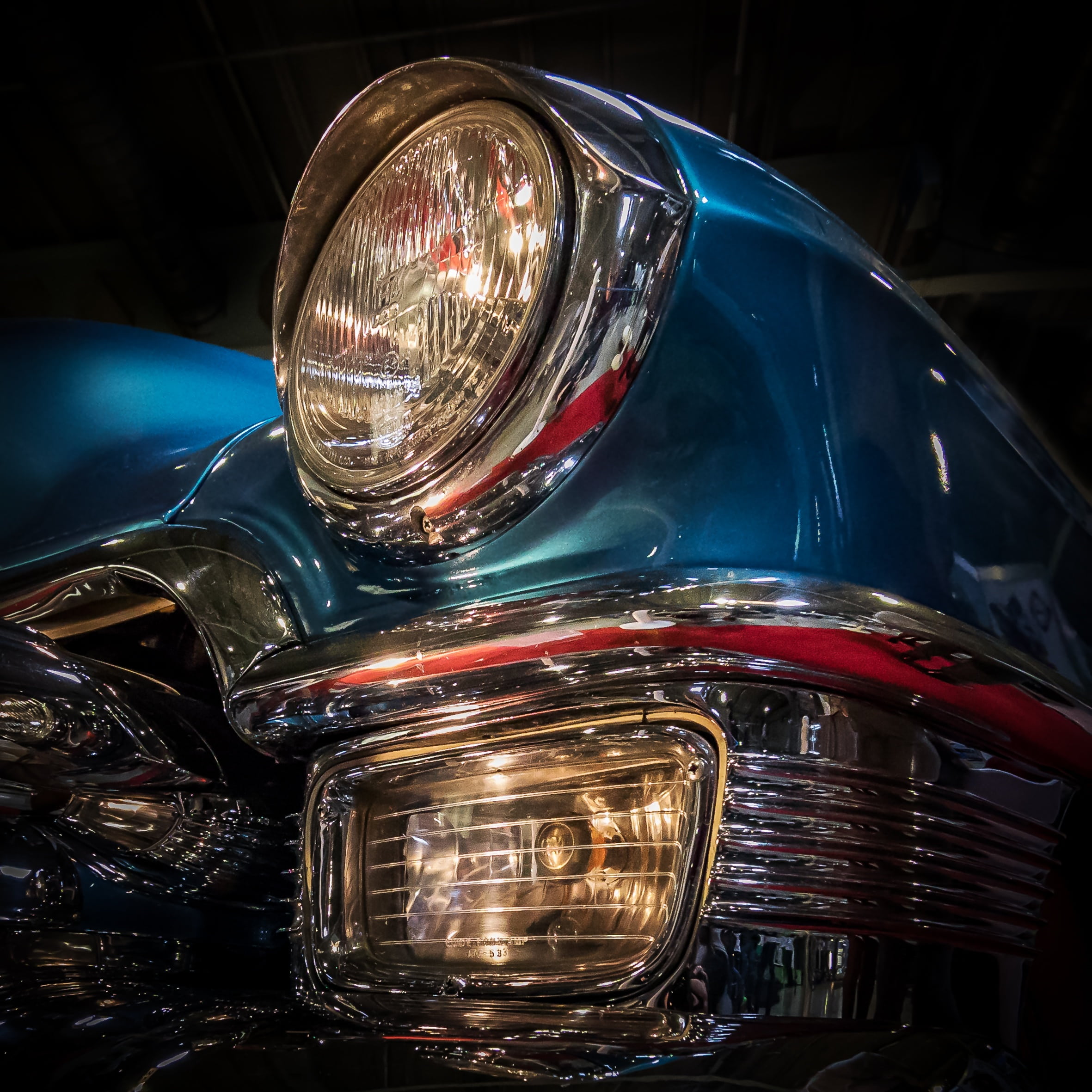 car light, black background, chrome, glass - material, transportation, headlight, 1080P, close-up, vintage car, vehicle light, blue, mode of transportation, Phone HD Wallpaper
