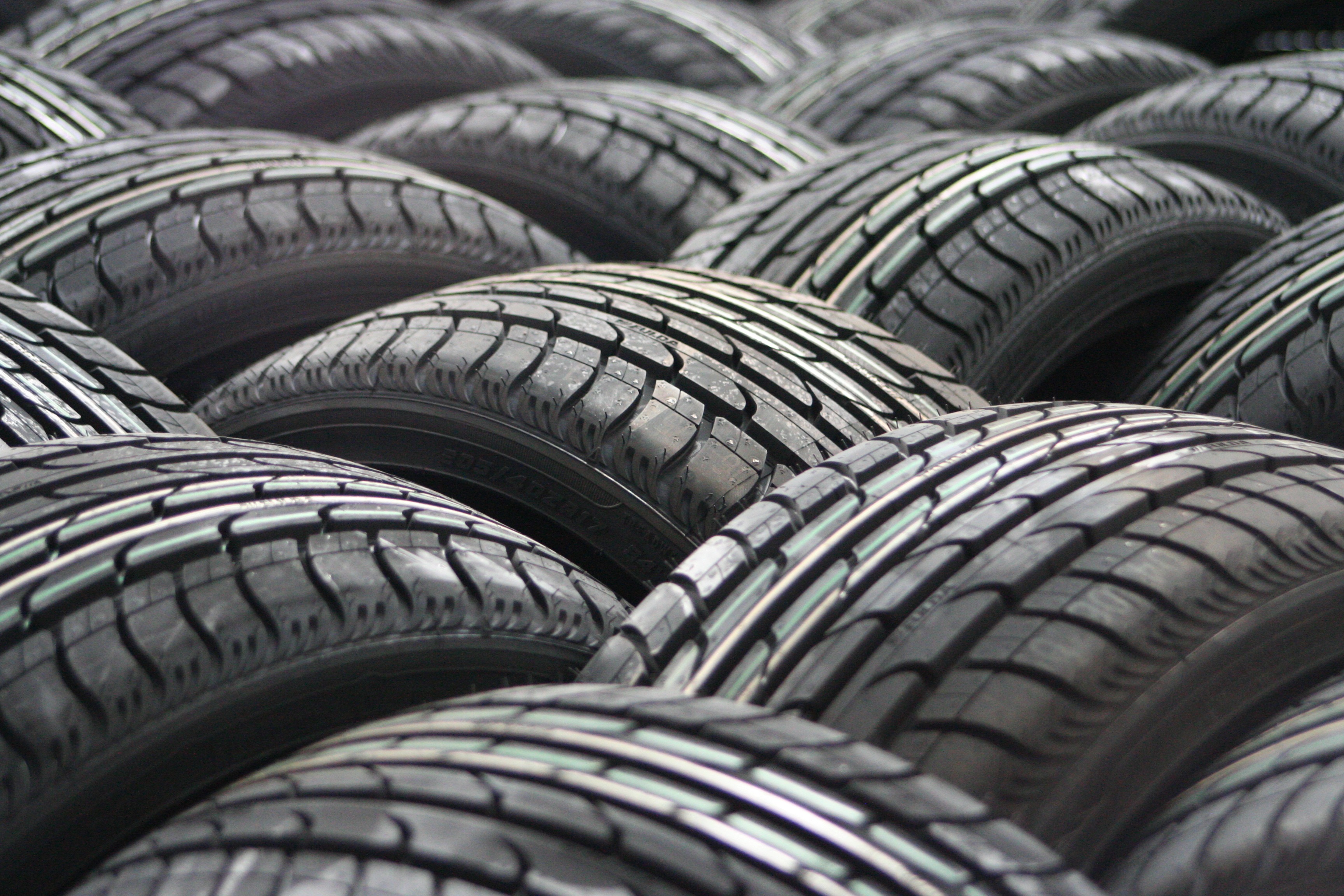backgrounds, rubber, car tyres, no people, band, 2K, transportation, industry, black Color, stack, vehicle, in a row, store, large group of objects, close-up, HD Wallpaper