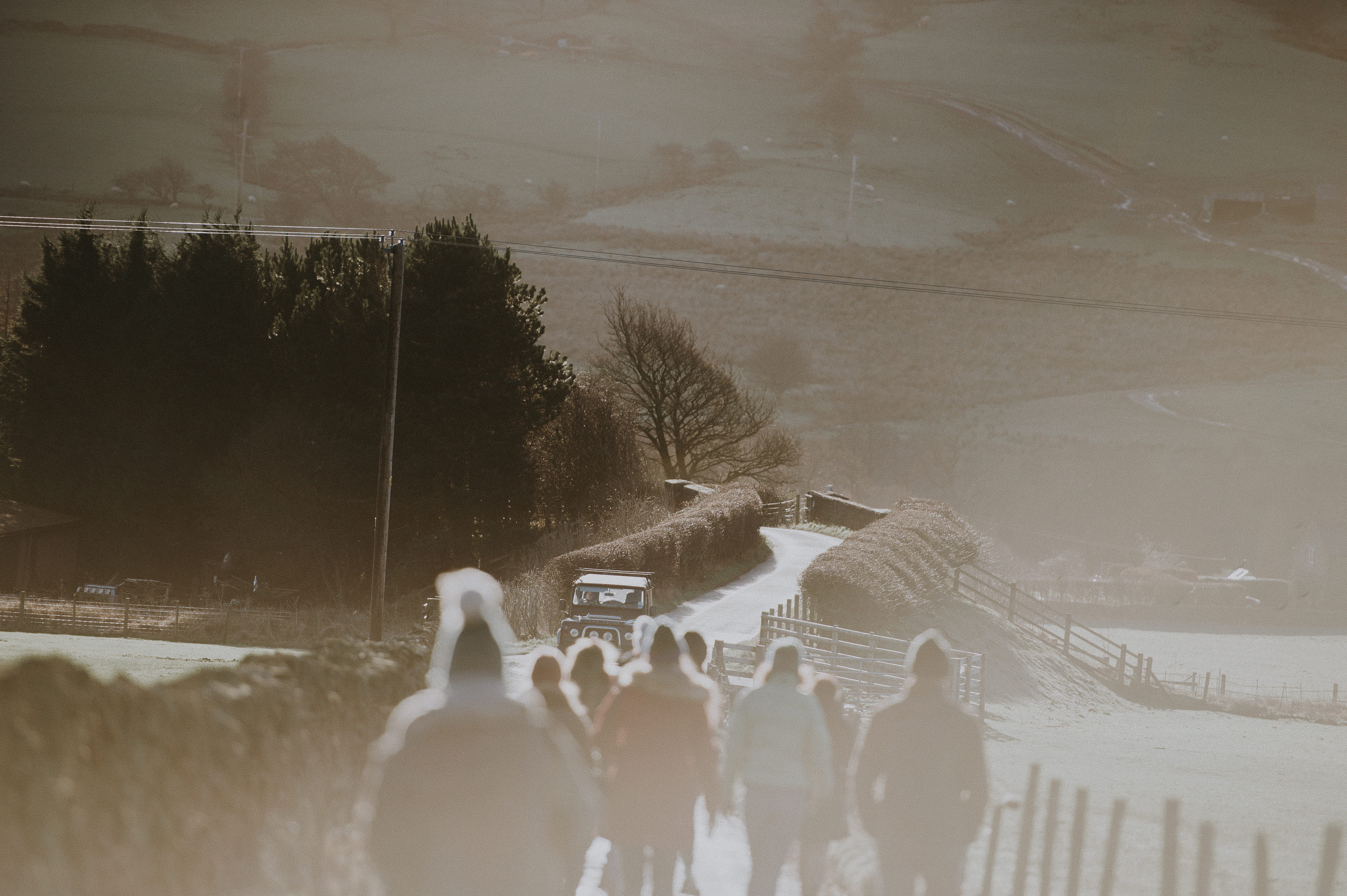 4K, countryside, group, land, walkers, group of people, road, lane, rover, men, hillside, real people, water, tree, walking, architecture, country, lifestyles, HD Wallpaper