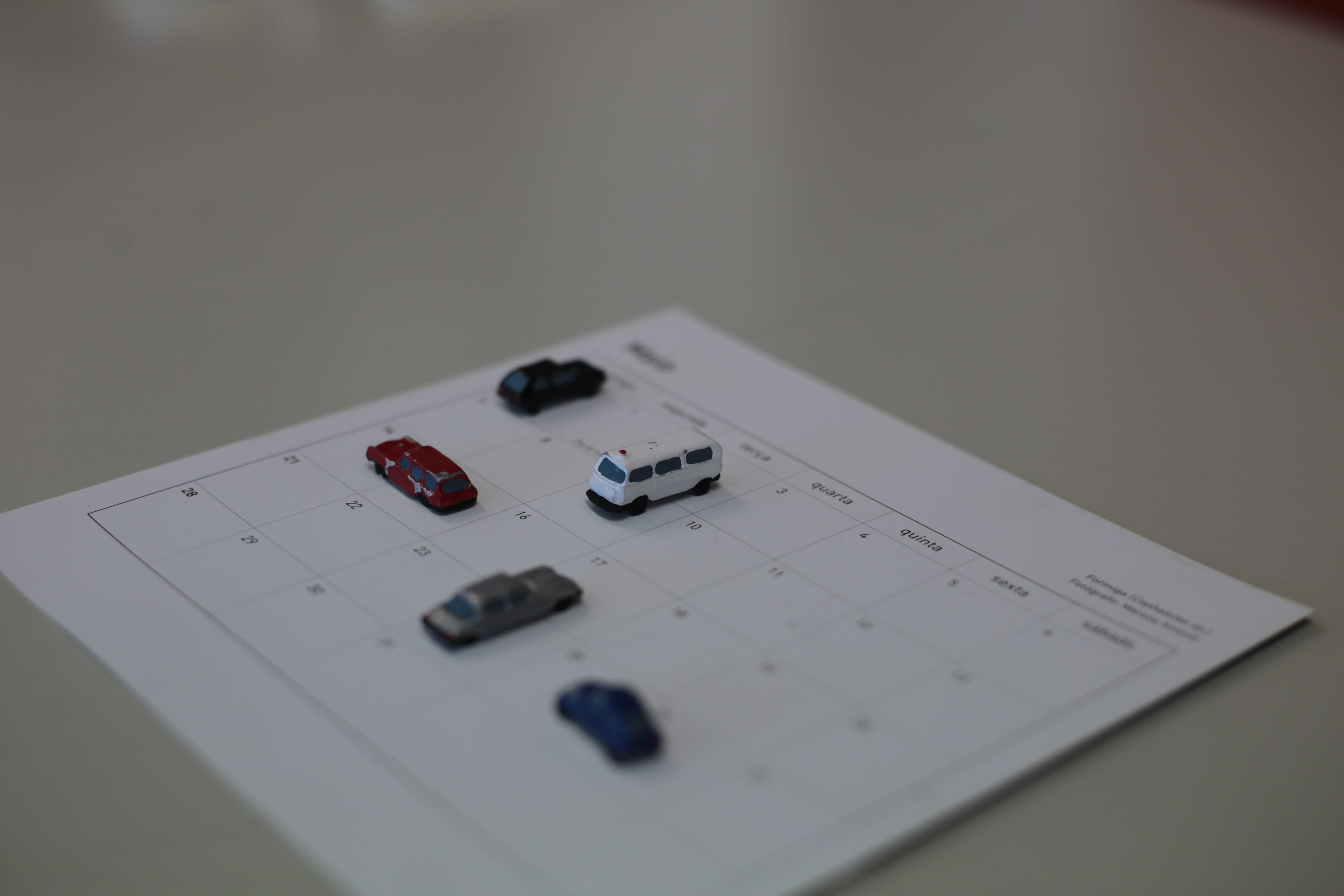 miniature, indoors, communication, close-up, maio, relaxation, 5K, arts culture and entertainment, large group of objects, paper, cars, wood - material, HD Wallpaper