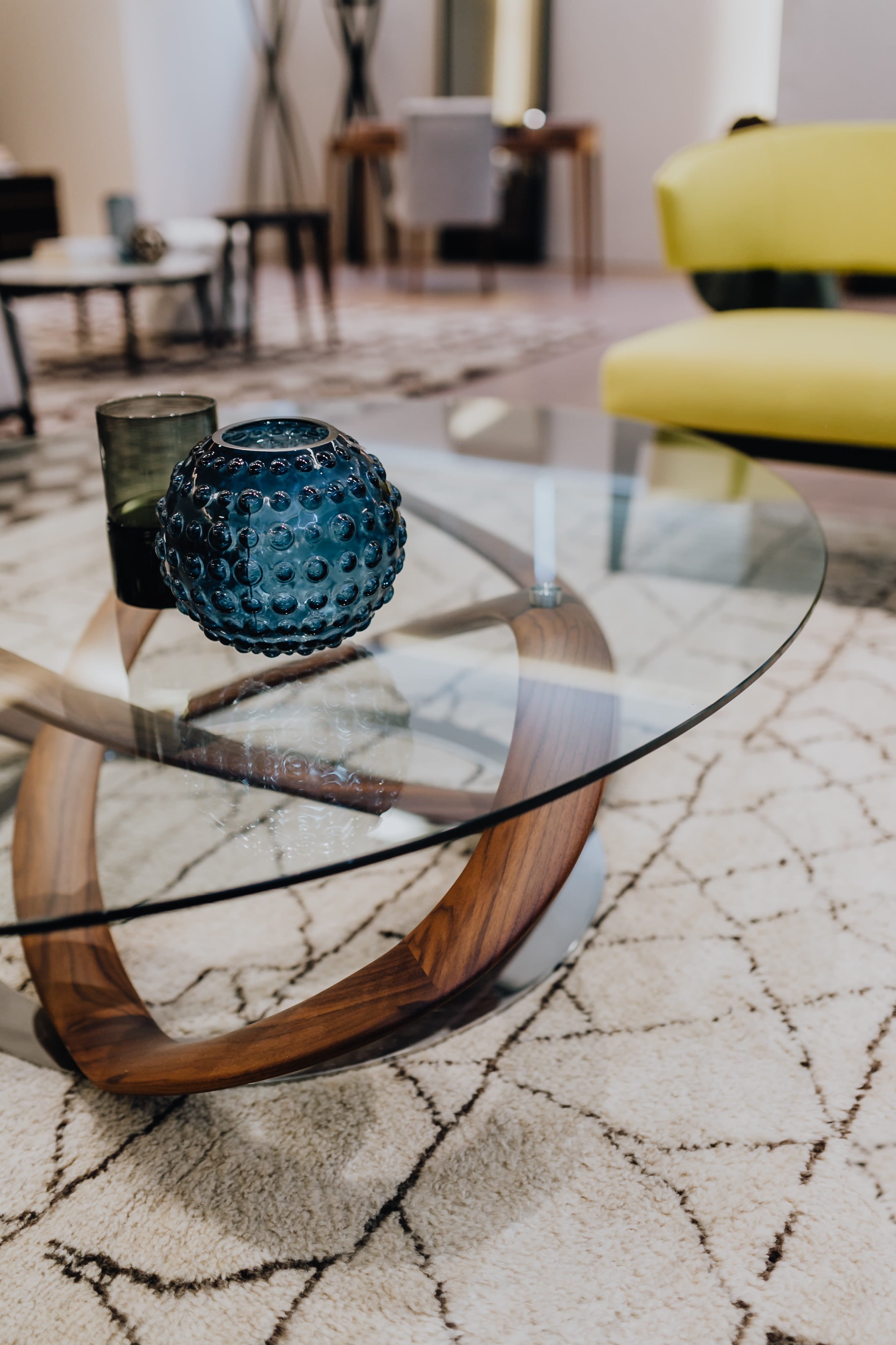 pattern, 4K, furniture, interior, day, container, sphere, easter egg, luxury, expensive, egg, showroom, domestic, blue, italian furniture, focus on foreground, Phone HD Wallpaper