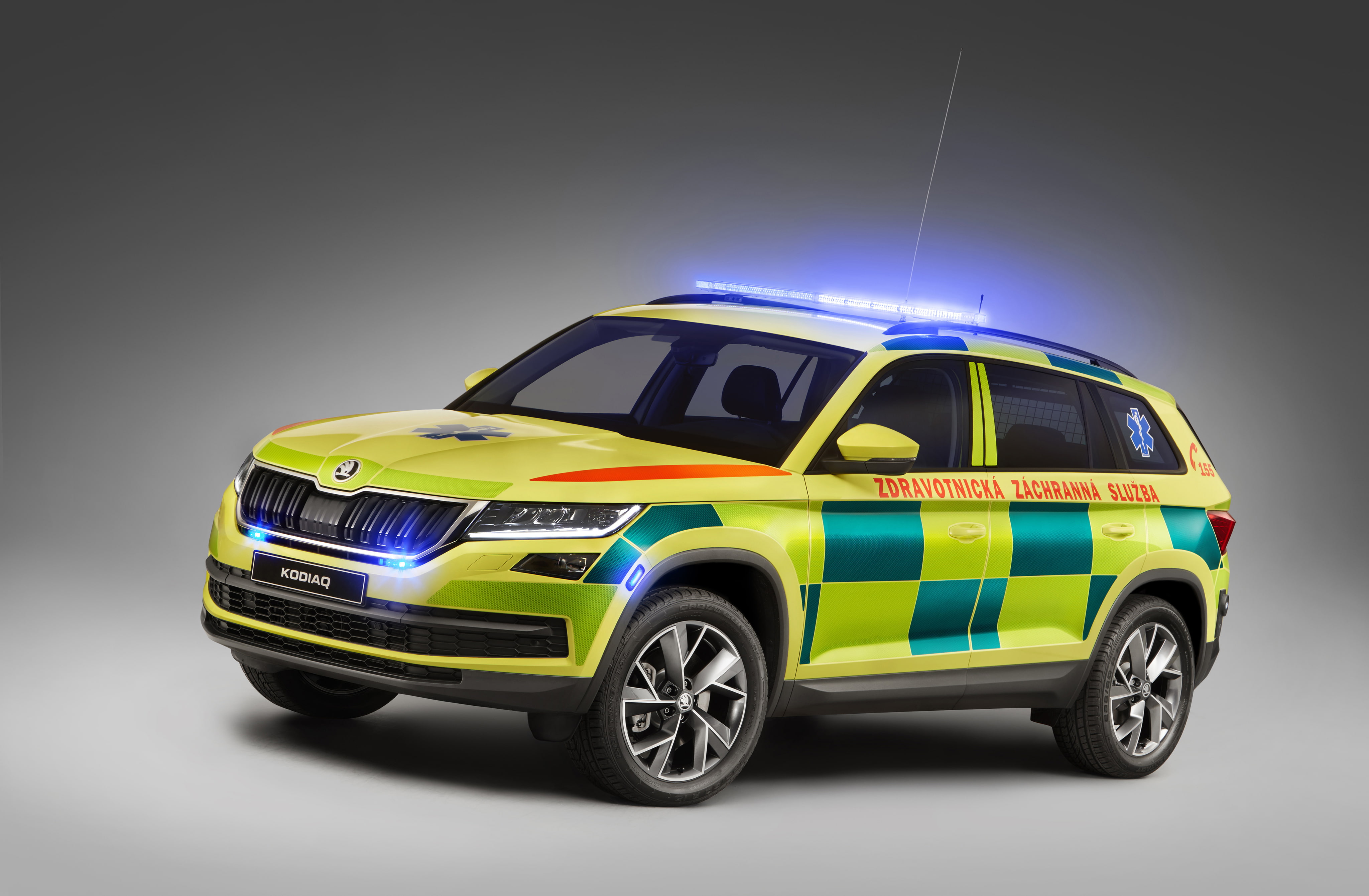 4K, Skoda Kodiaq, 2017, 4K, Ambulance, HD Wallpaper