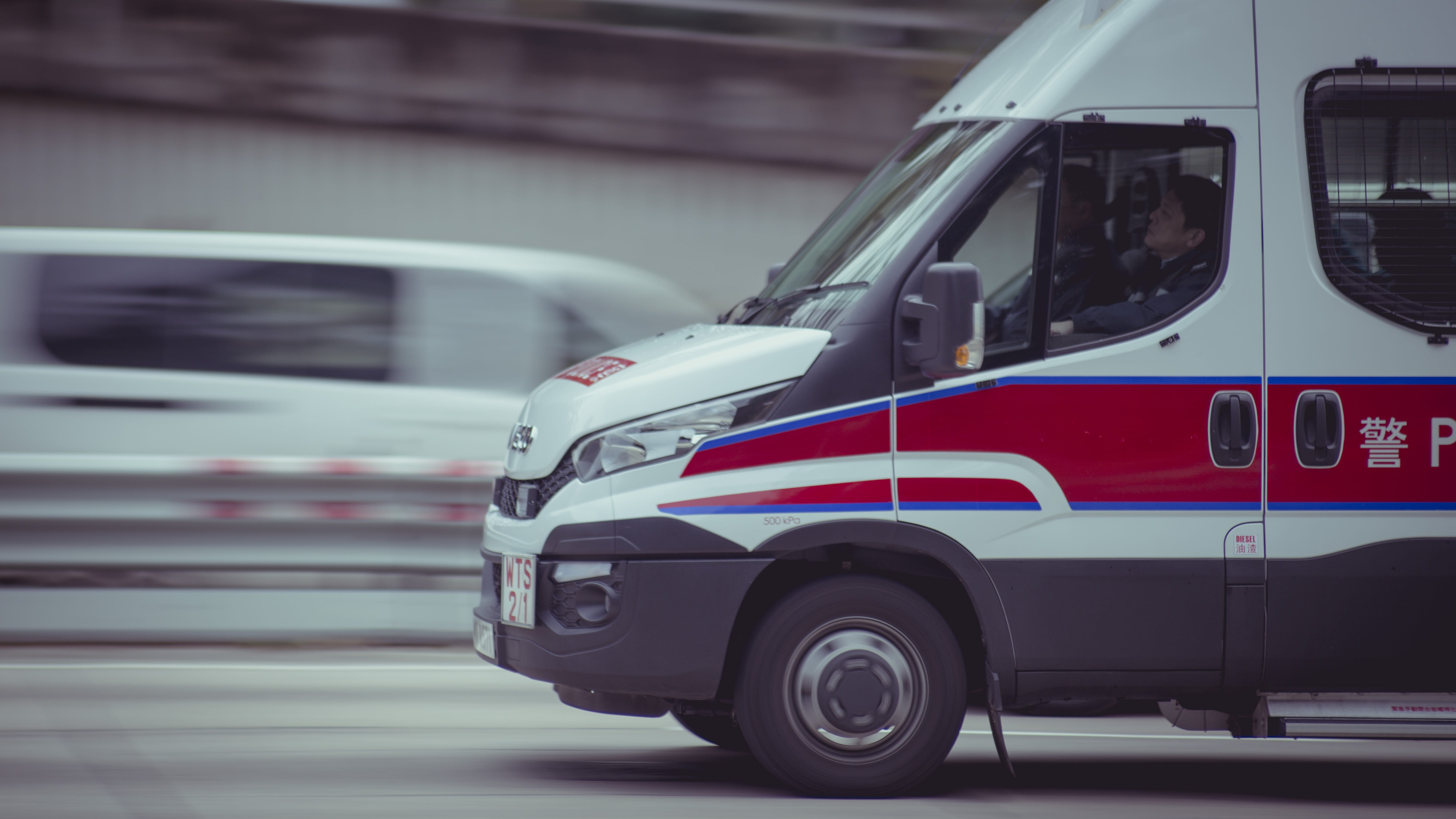 van, accidents and disasters, travel, street, mode of transportation, tanning, road, truck, night, red, communication, vehicle, motion, occupation, ambulance, HD Wallpaper