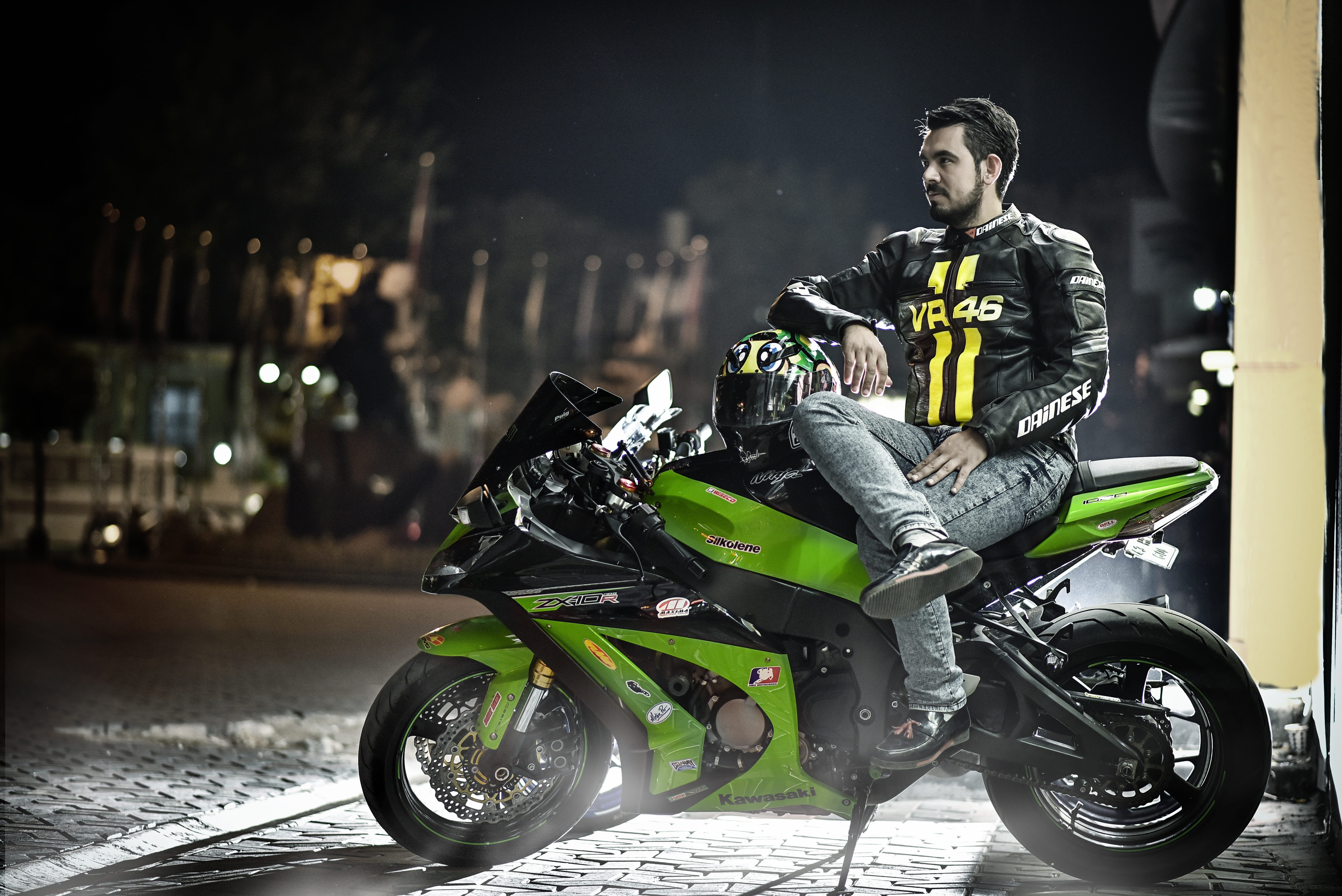 one person, bicycle, rush, helmet, outdoors, casual clothing, transportation, architecture, clothing, young adult, mode of transportation, photo, motorcycle, HD Wallpaper