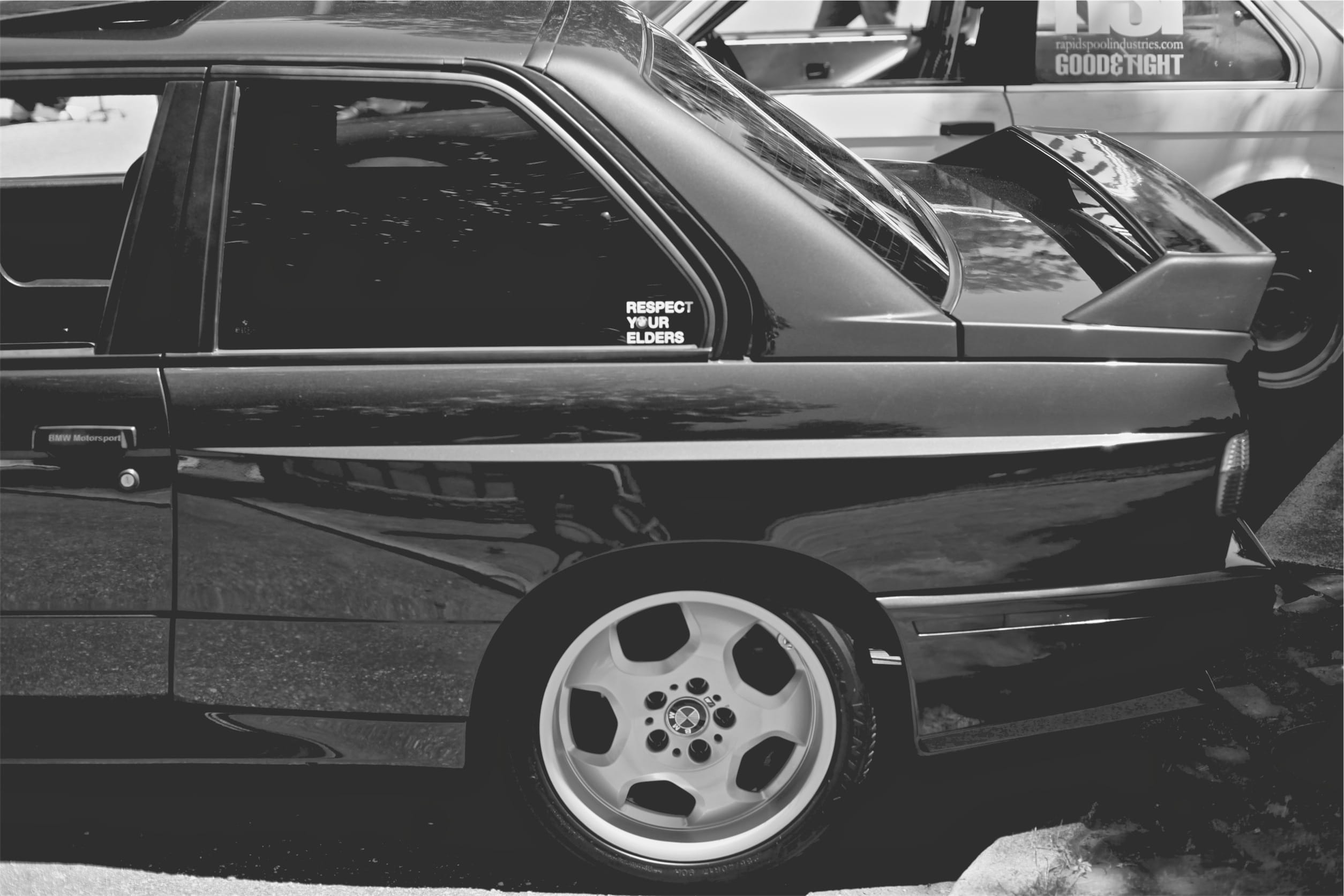 wheel, vintage car, car, retro styled, motor vehicle, glass - material, 1080P, car interior, city, bmw, no people, vehicle interior, land vehicle, automotive, HD Wallpaper