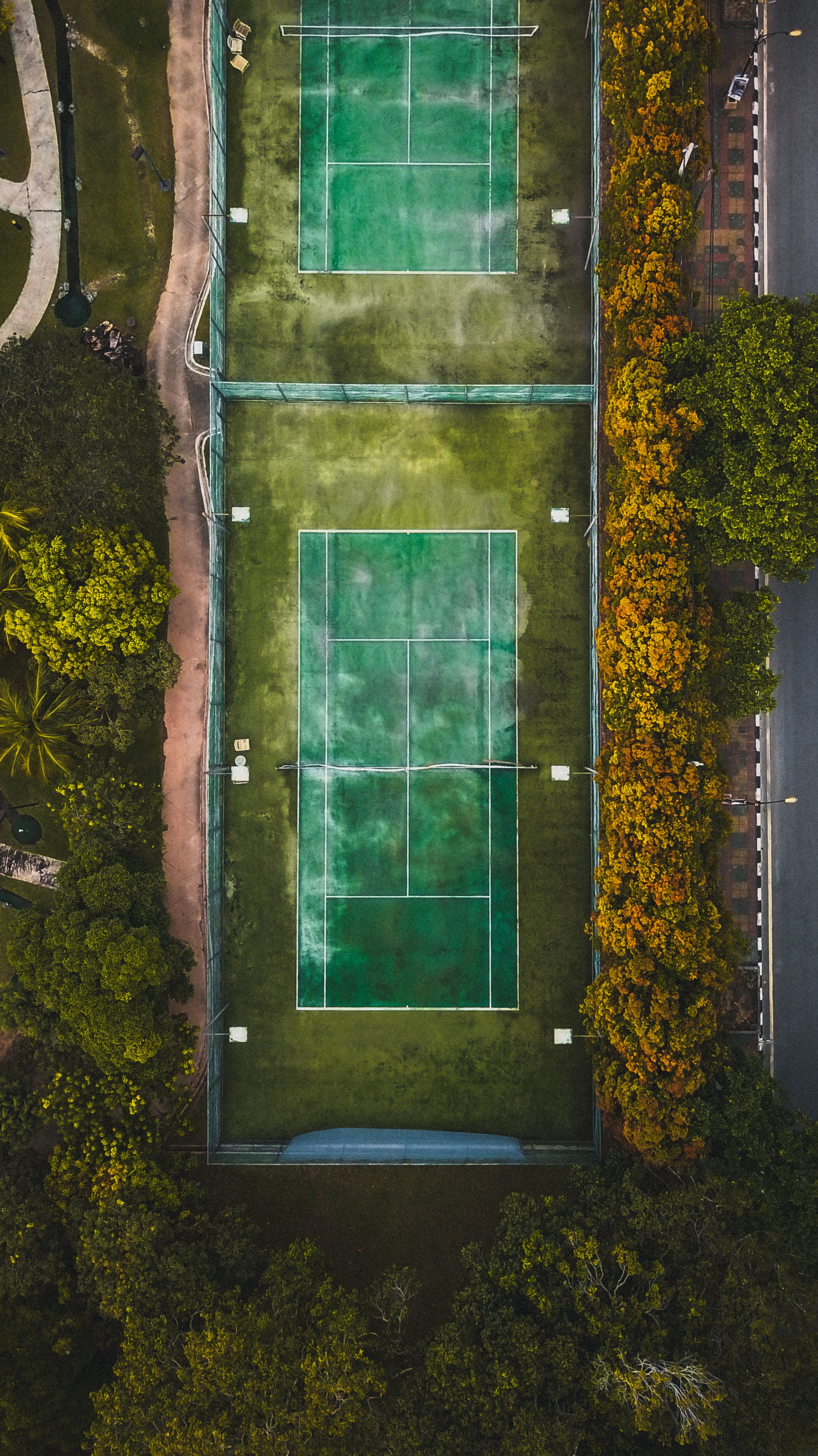 built structure, court, residential district, beside, city, autumn, window, lawn, no people, building, topdown, sports, road, concrete, yellow, glass - material, Phone HD Wallpaper