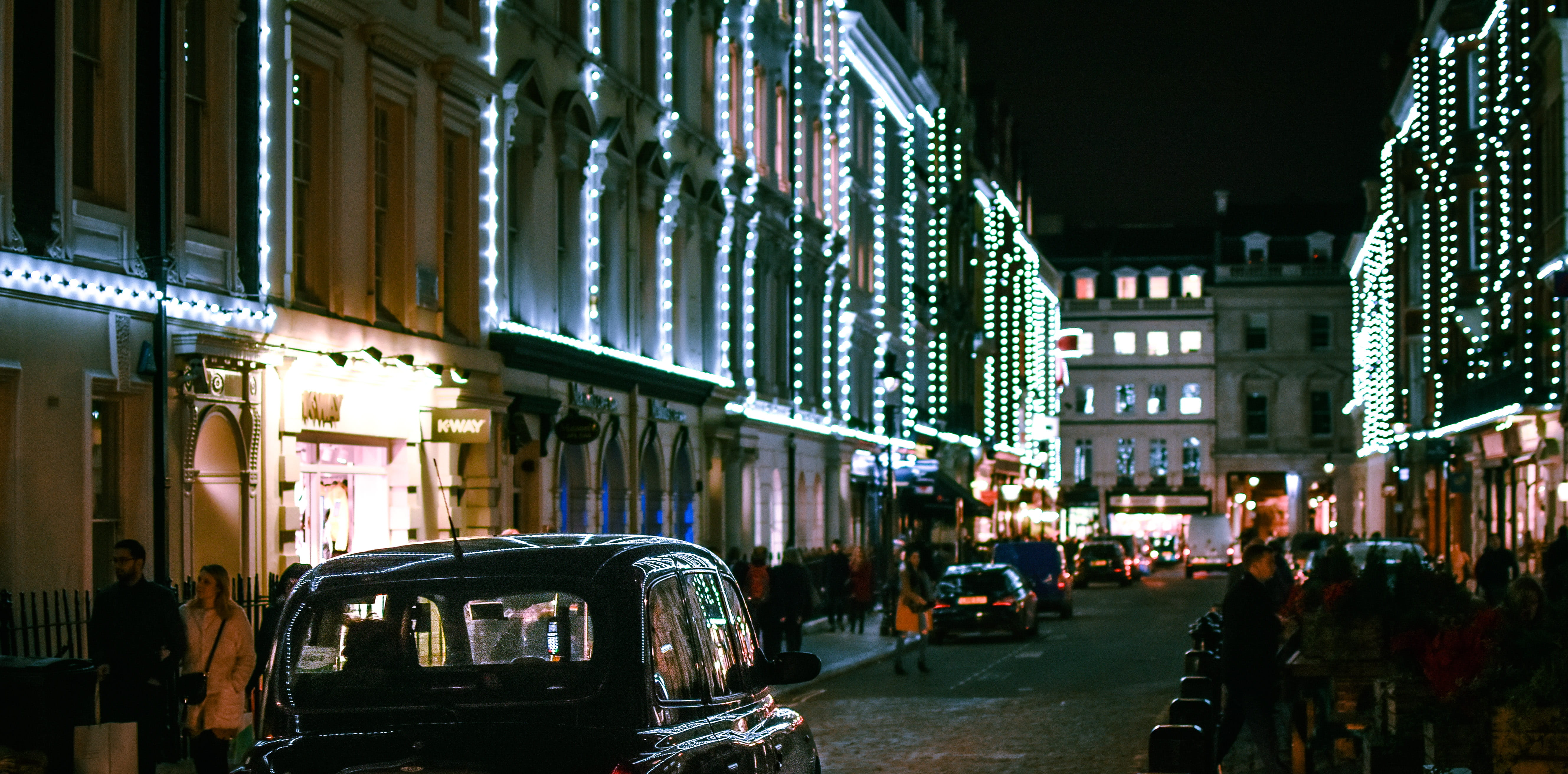 london, building, travel, street, mode of transportation, car, transportation, busy, road, city, covent garden, 5K, city life, glimmer, night, reflect, HD Wallpaper