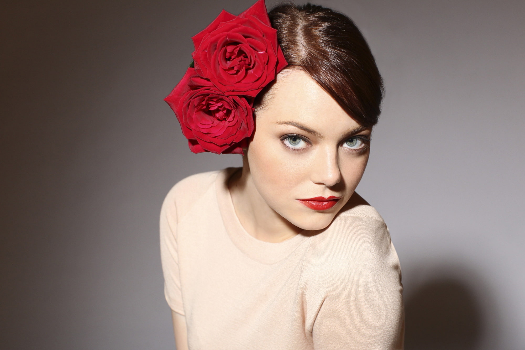 Emma Stone, photographer, hairstyle, roses, photoshoot, red, brown hair, Mary Ellen Matthews, 1080P, actress, makeup, background, for the program, beauty, HD Wallpaper
