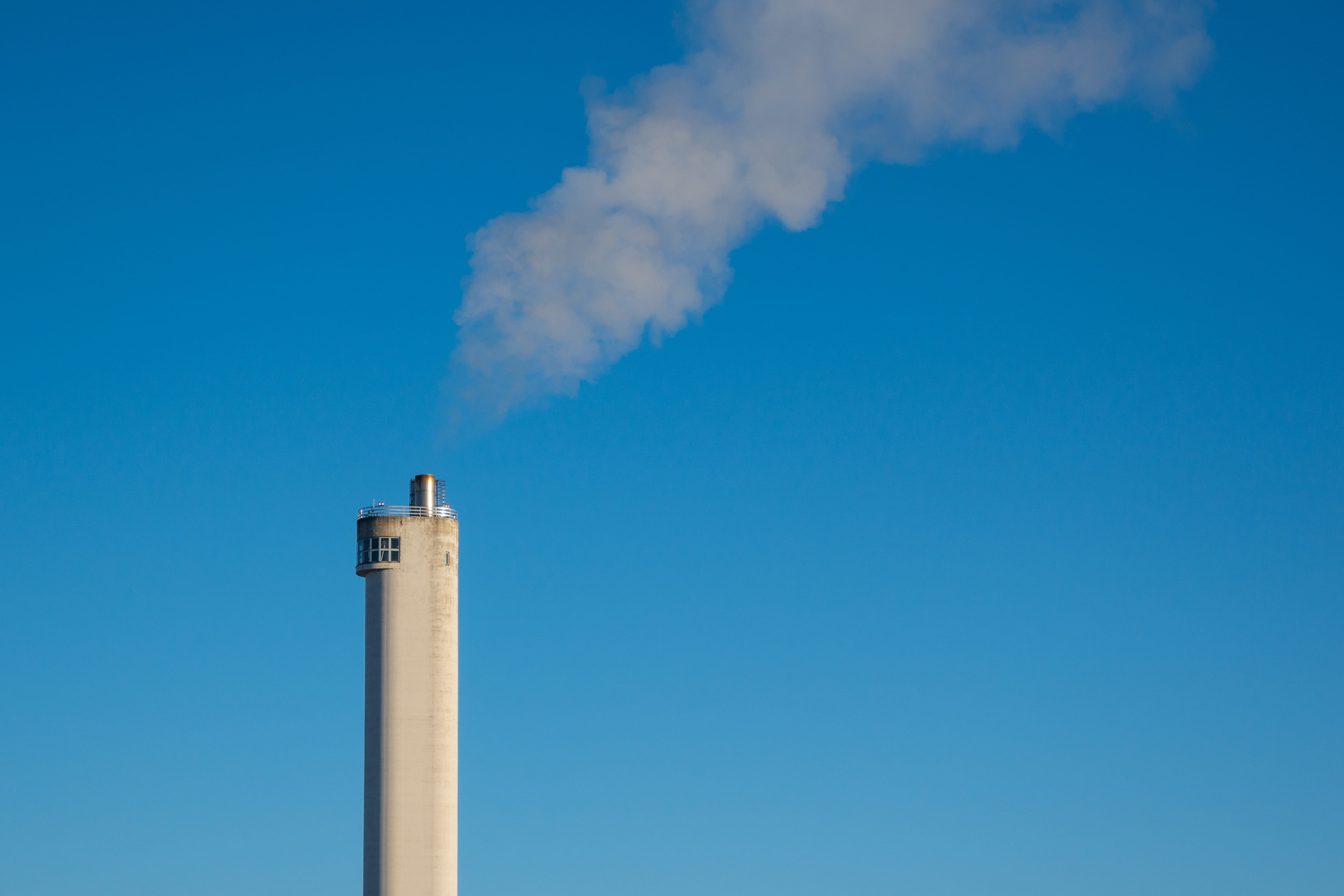 industry, refinery, environment, smoke stack, pollution, air pollution, stockholm, building, clear sky, no people, minimalizam, building exterior, white, HD Wallpaper