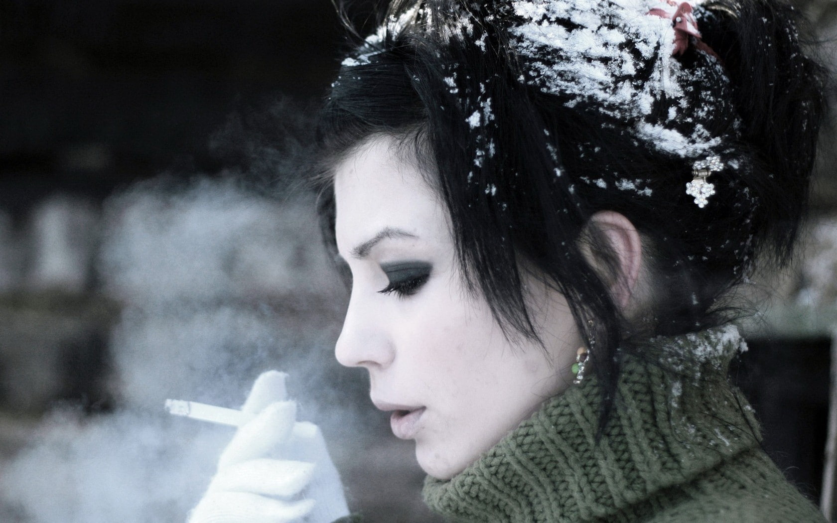 social issues, adult, women, beautiful woman, headshot, smoking, cold, smoke, Asian, hairstyle, women outdoors, 720P, smoking - activity, smoking issues, HD Wallpaper