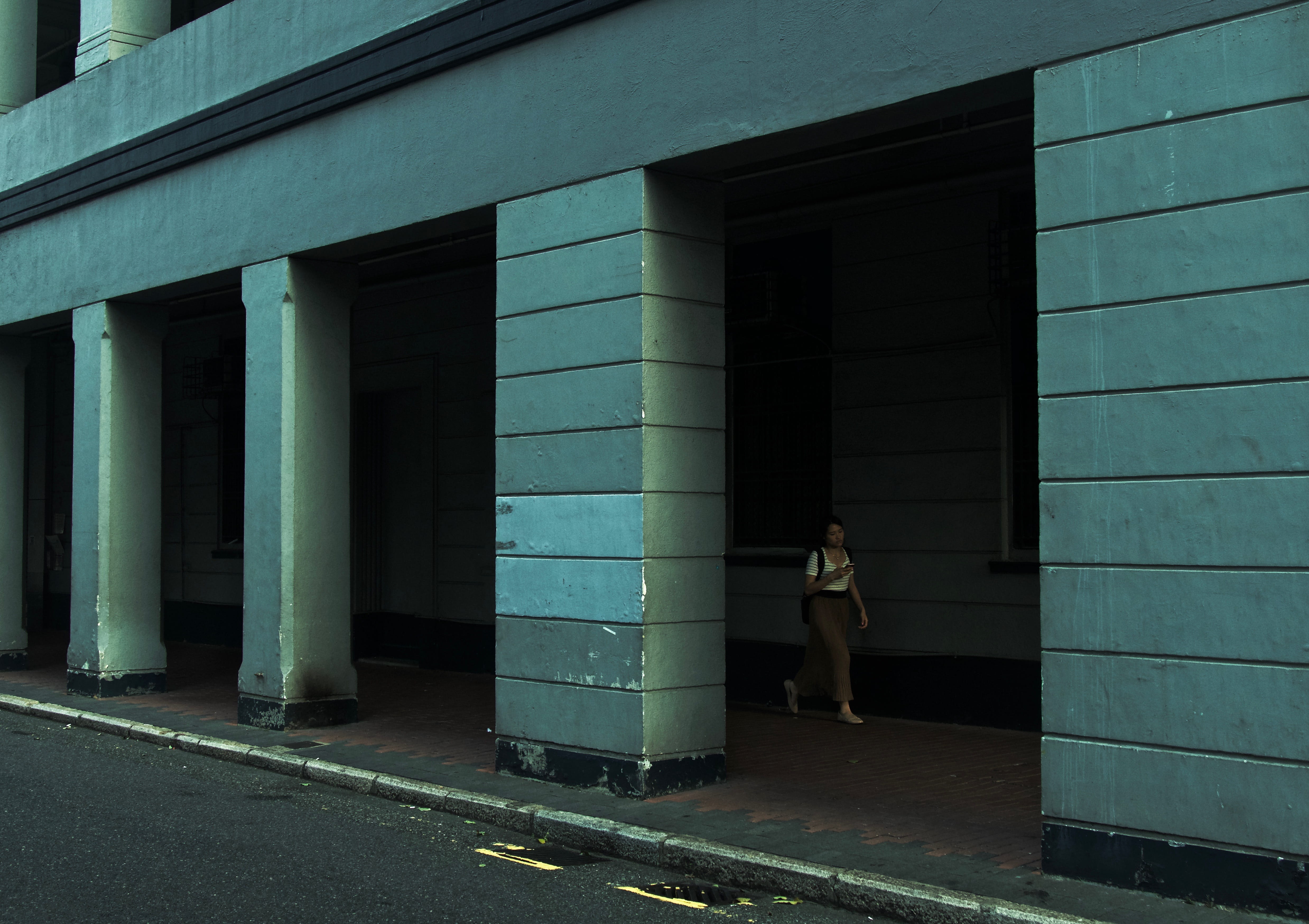 hong kong, women, entrance, building, city, architectural column, building exterior, men, standing, lifestyles, adult, leisure activity, citylife, full length, HD Wallpaper
