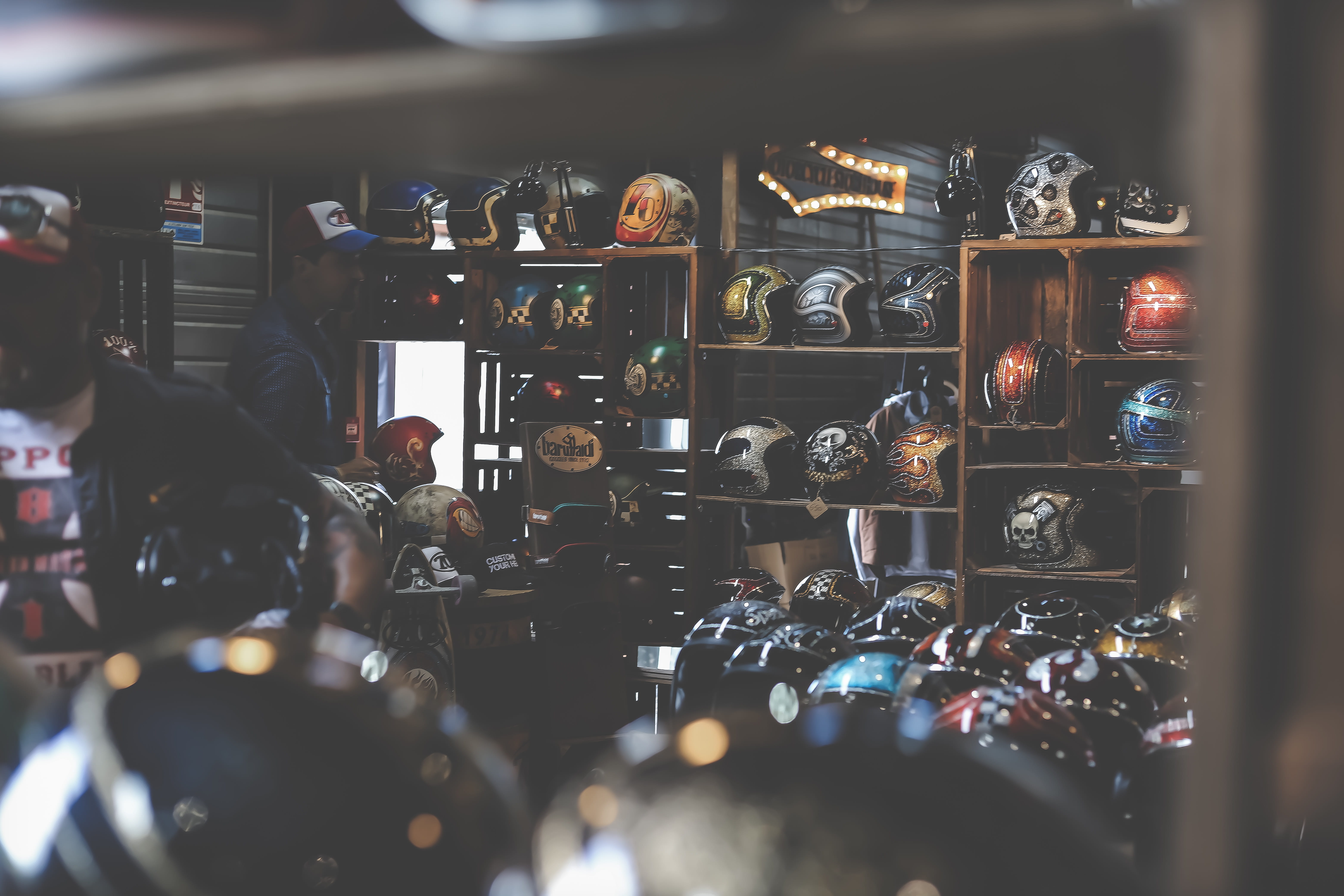 abundance, clothing, counter strike, shopping, press conference, angry birds, inside, illuminated, helmet, retail, armored, table, call of duty, crowd, HD Wallpaper