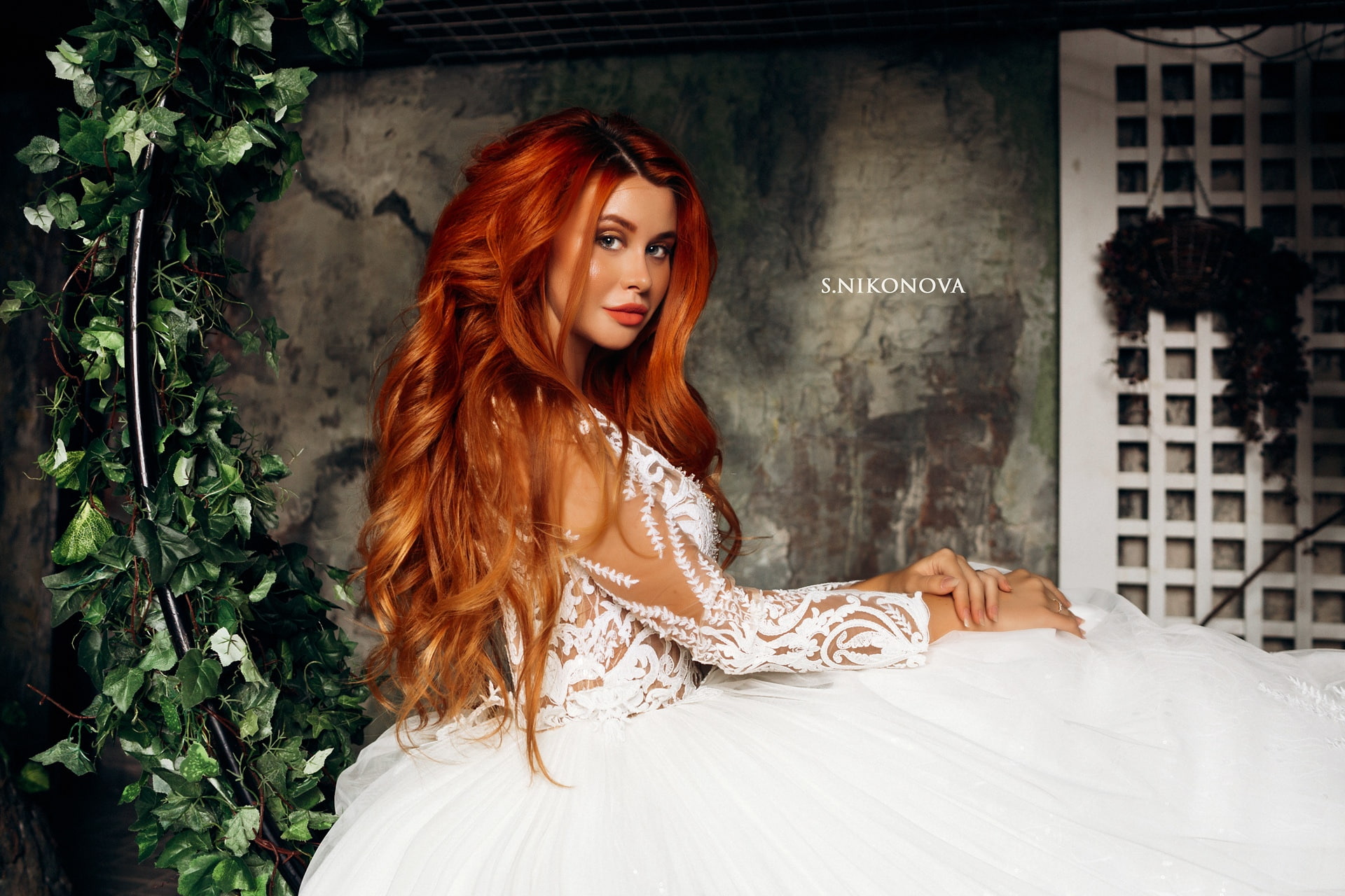 real people, Dana Bounty, portrait, looking at camera, women, model, beauty, 1080P, beautiful woman, fashion, lifestyles, dyed red hair, looking at viewer, HD Wallpaper