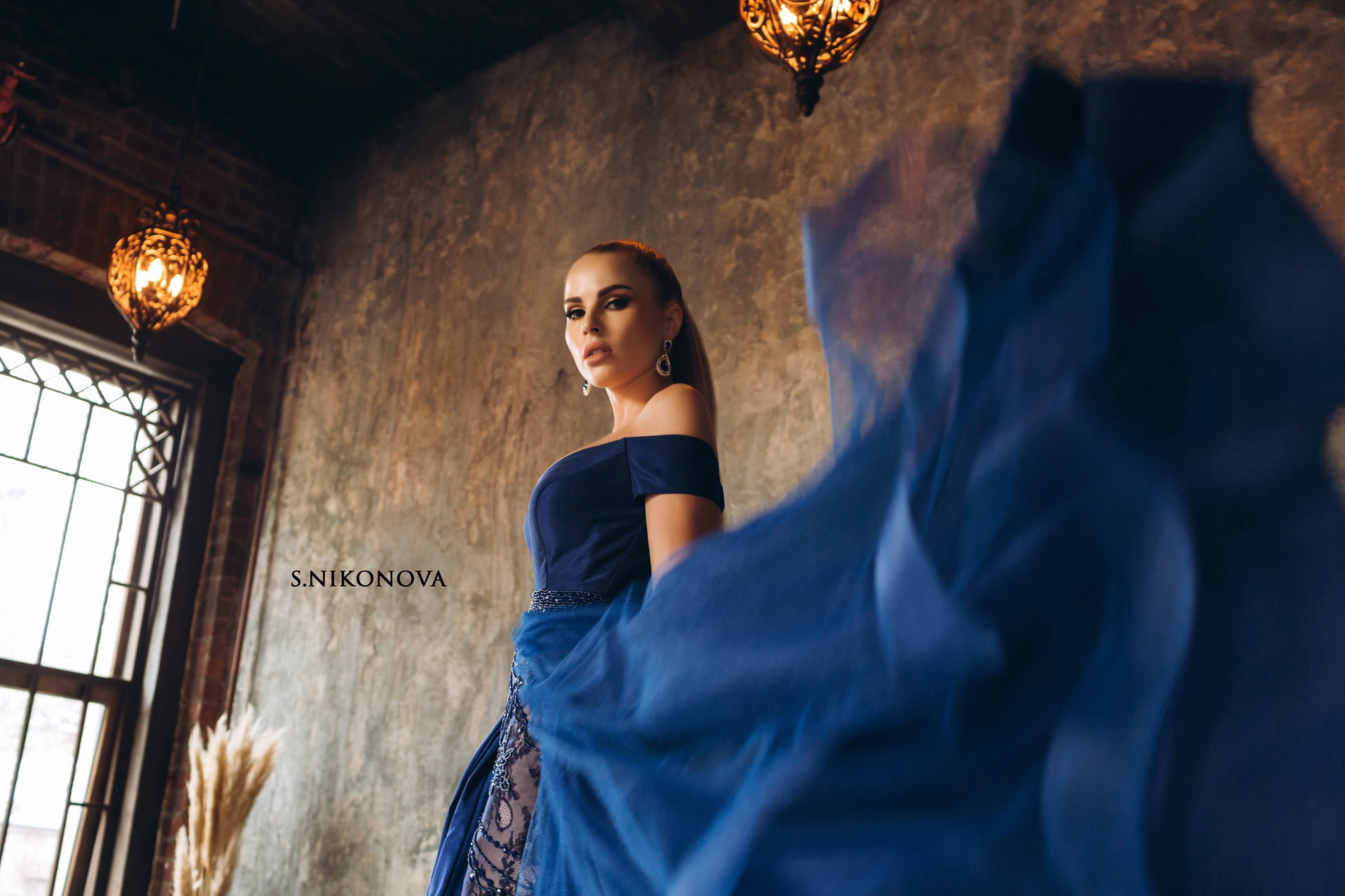 elegance, one person, adult, hairstyle, beauty, fashion, women, young adult, Svetlana Nikonova, three quarter length, front view, beautiful woman, luxury, HD Wallpaper