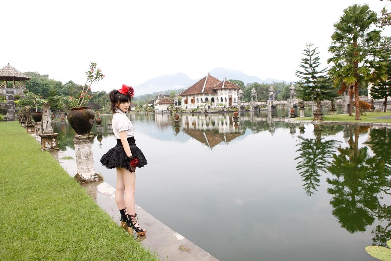 airi, project, books, Models, asians, art, hello, digital, hd, lakes, x, suzuki, 720P, motorcycles, HD Wallpaper