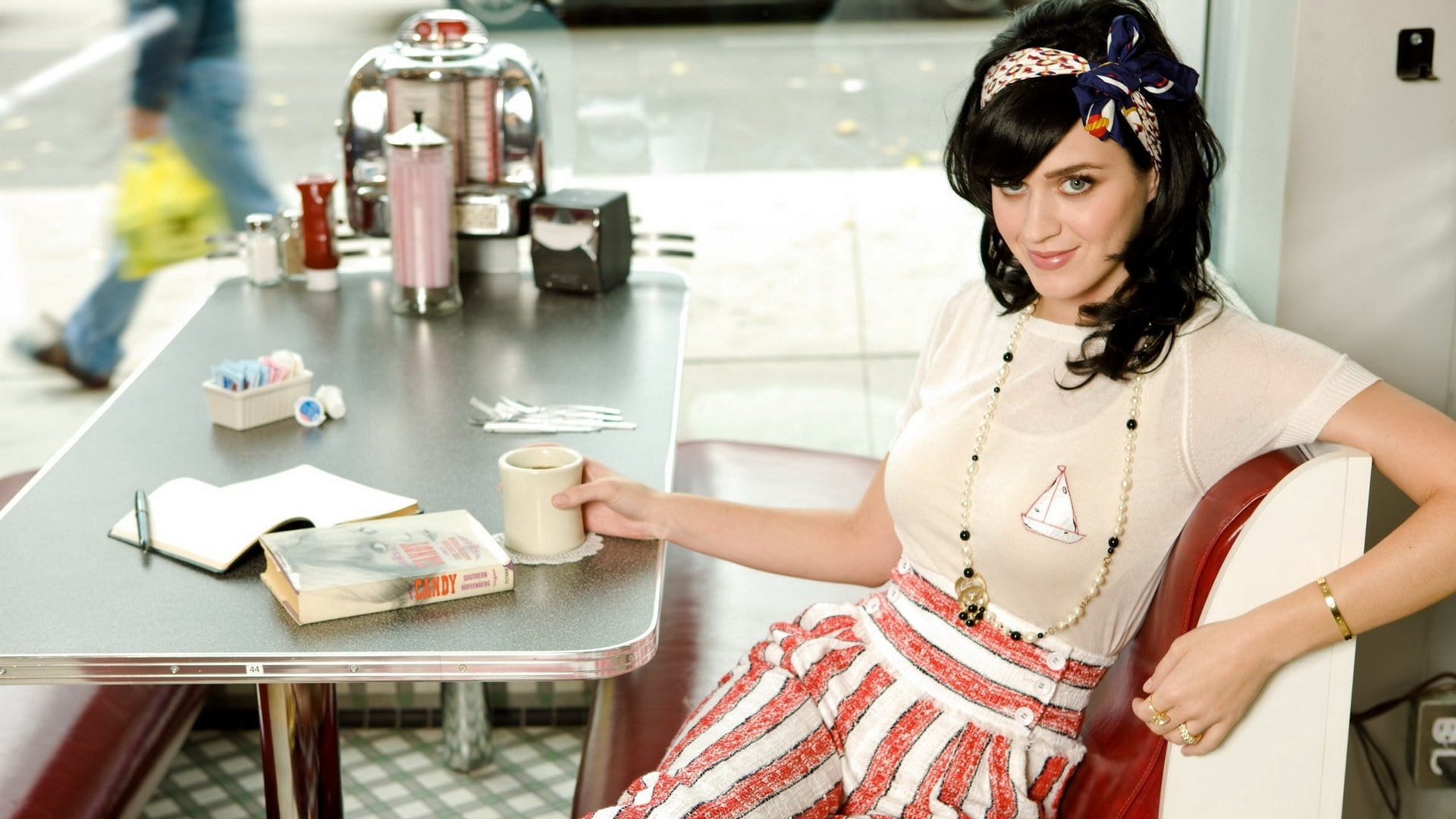 cafe, women, young Adult, stereotypical Housewife, beautiful, hairstyle, indoors, waist up, beauty, preparation, 1080P, fashion, girl, clothing, katy, HD Wallpaper