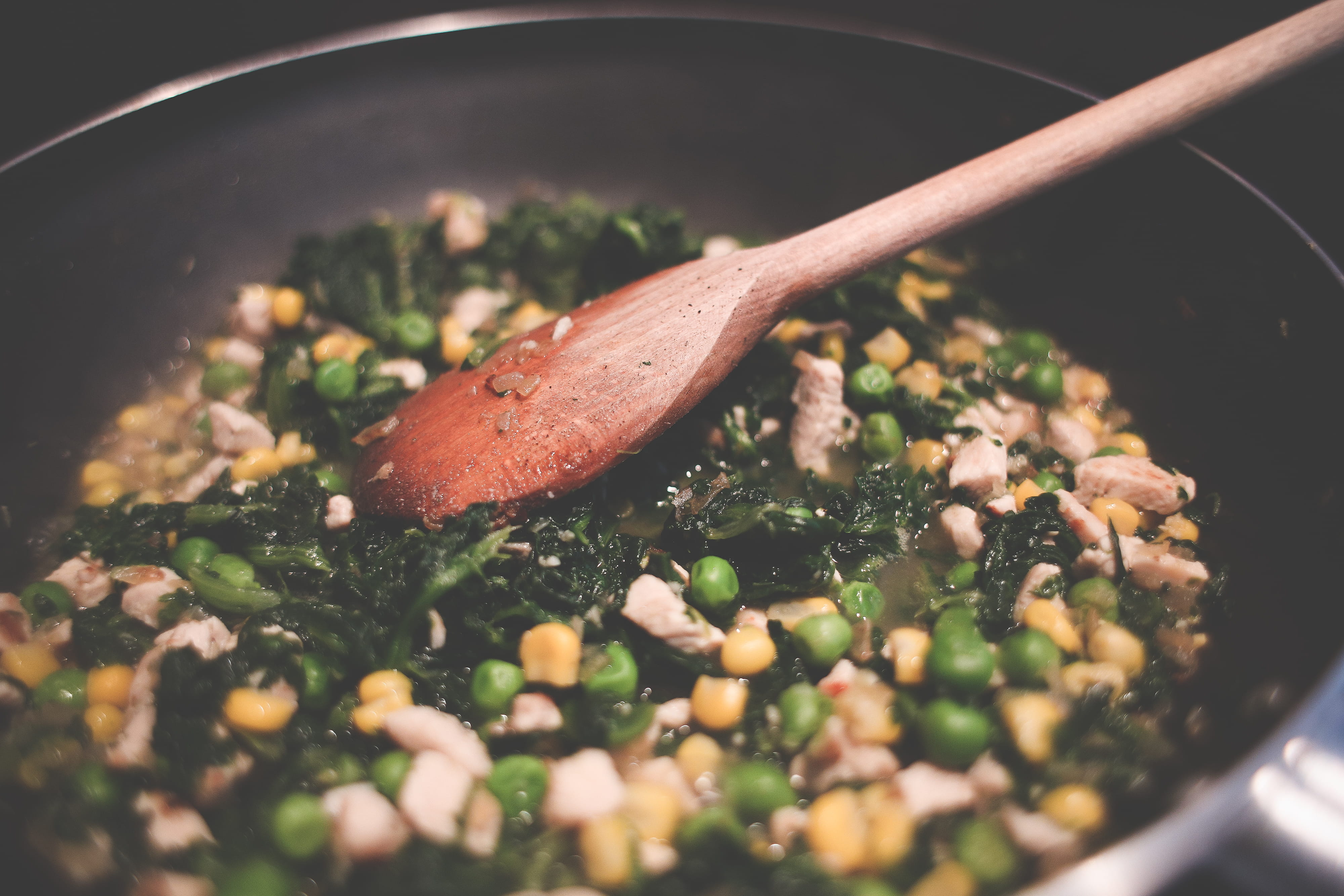 spoon, freshness, close-up, healthy eating, selective focus, yummy, household equipment, indoors, preparing food, still life, gourmet, vegetarian food, HD Wallpaper
