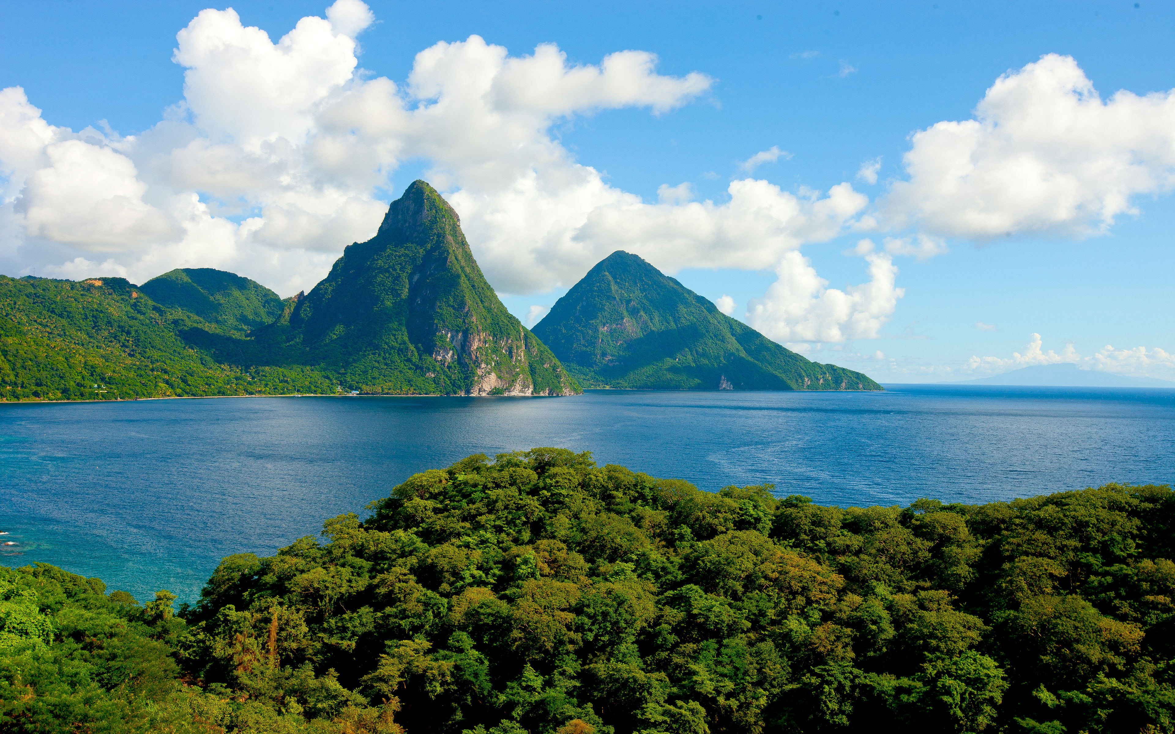 scenics - nature, growth, piton, nature, lucia, tree, meters, idyllic, 4K, green color, mountain, non-urban scene, beauty in nature, sky, tranquility, HD Wallpaper
