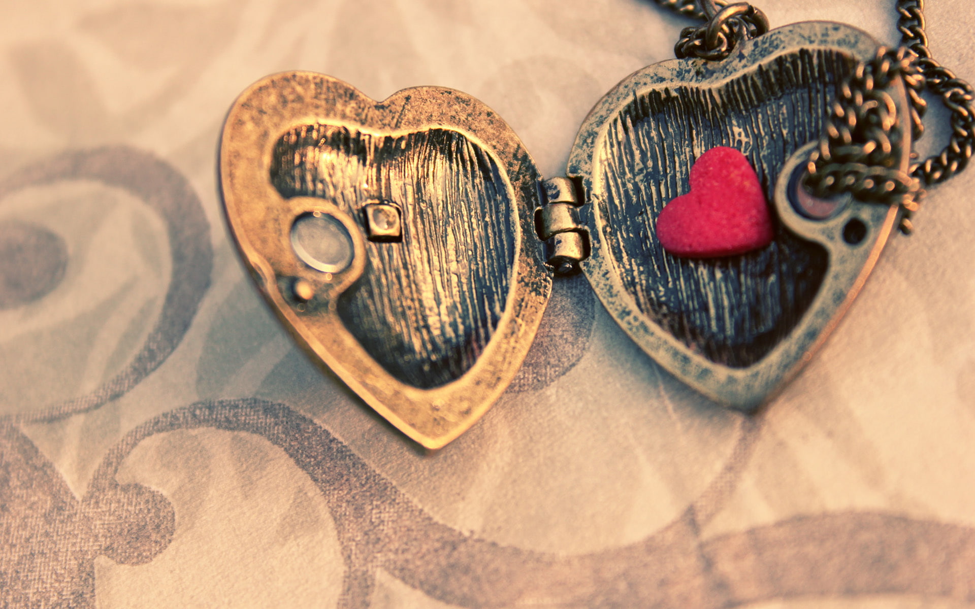 macro, metal, chain, pendant, heart, 1080P, sash, suspension, HD Wallpaper