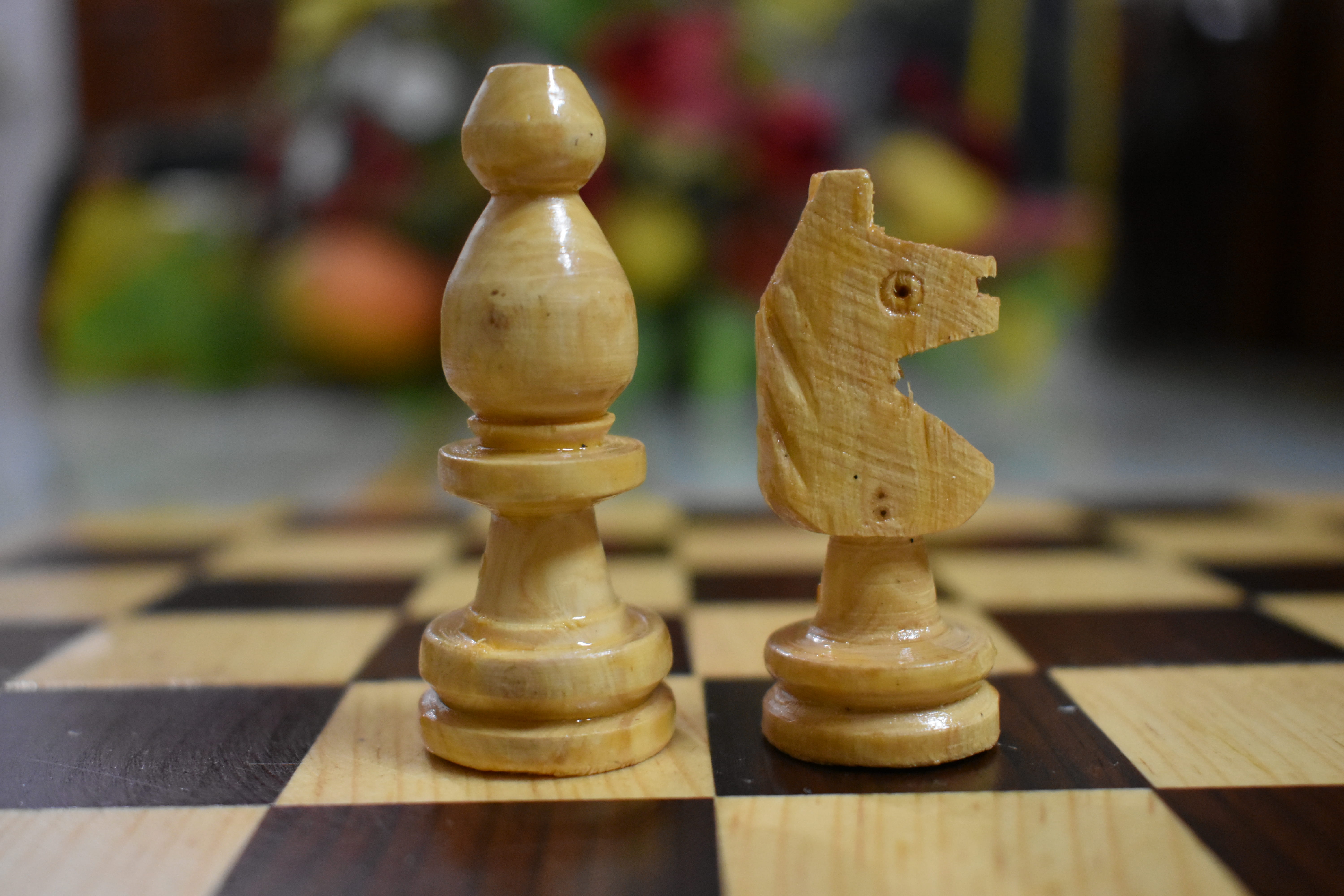 figurine, strategy, trophy, mexico, brie, no people, king - chess piece, board game, queen - chess piece, checked pattern, challenge, still life, dice, HD Wallpaper