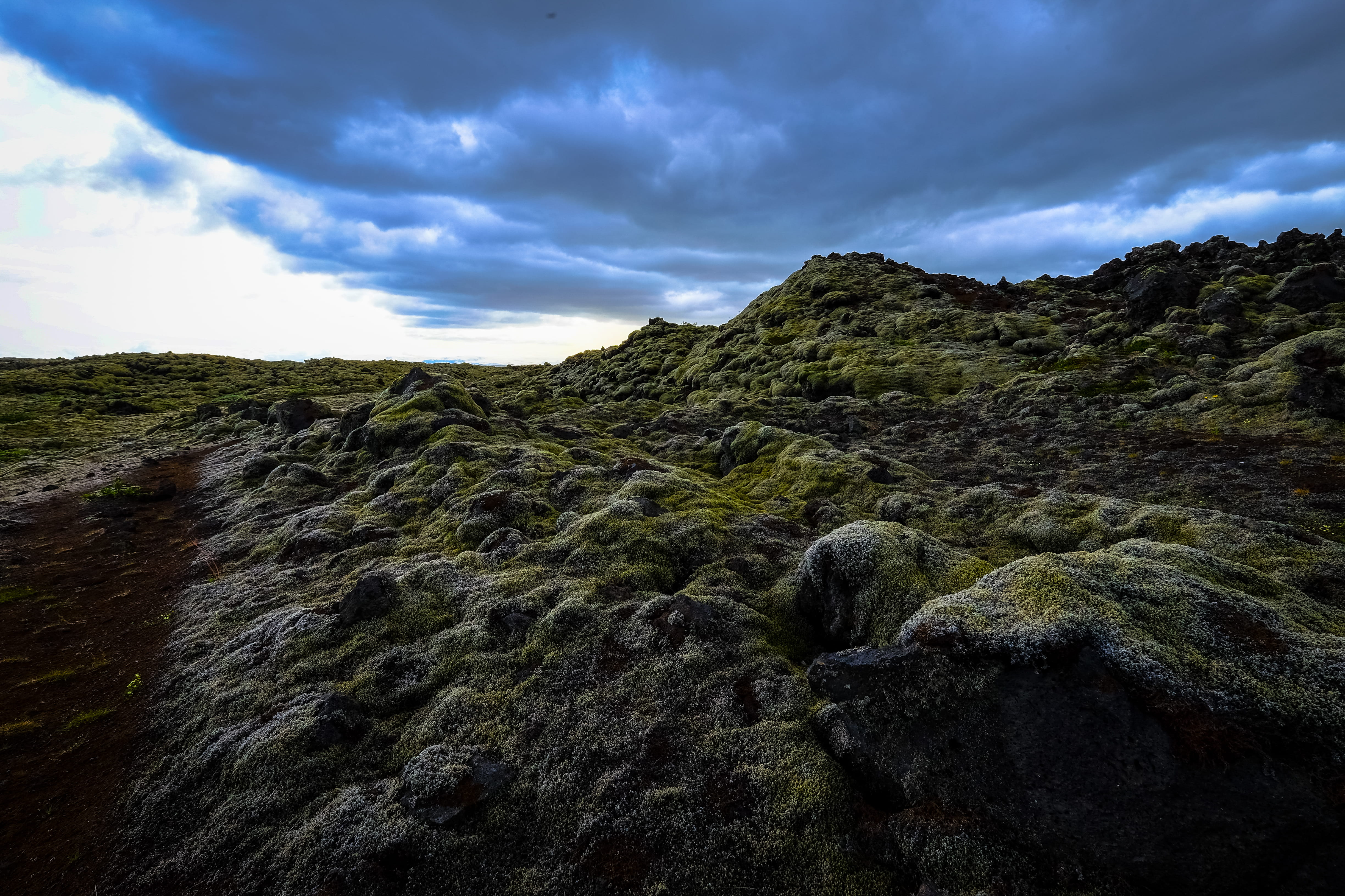 rocks, tranquility, terrain, moss, cloud - sky, non-urban scene, land, rocky, daylight, tranquil scene, mossy, scenic, day, rock, solid, no people, formation, HD Wallpaper