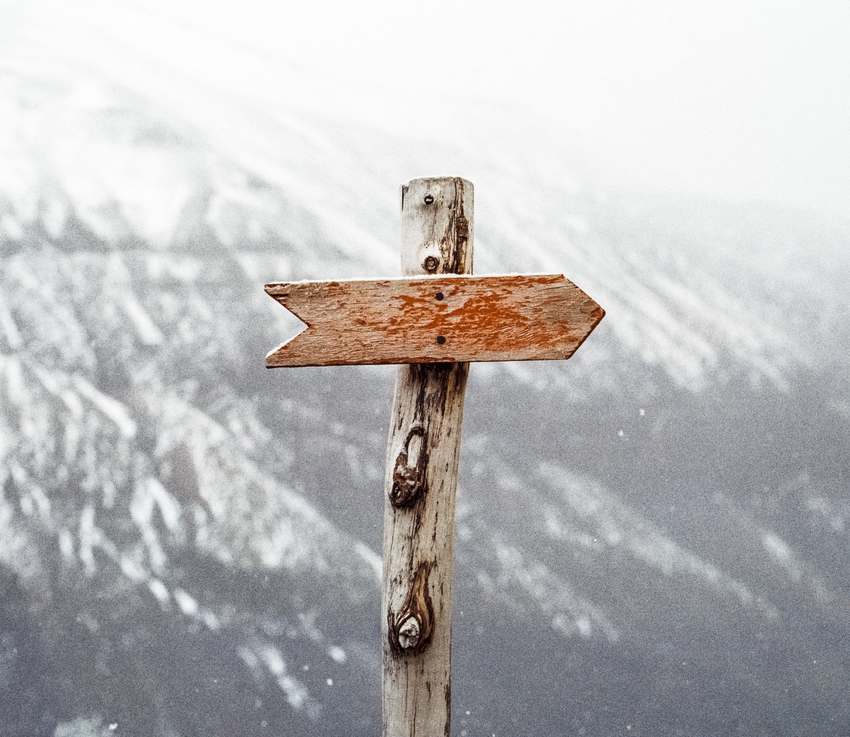 path, wooden post, cold temperature, day, road Sign, crucifix, old, post, ski, direction, lost, wood, right, communication, belief, 2K, winter, mountains, HD Wallpaper