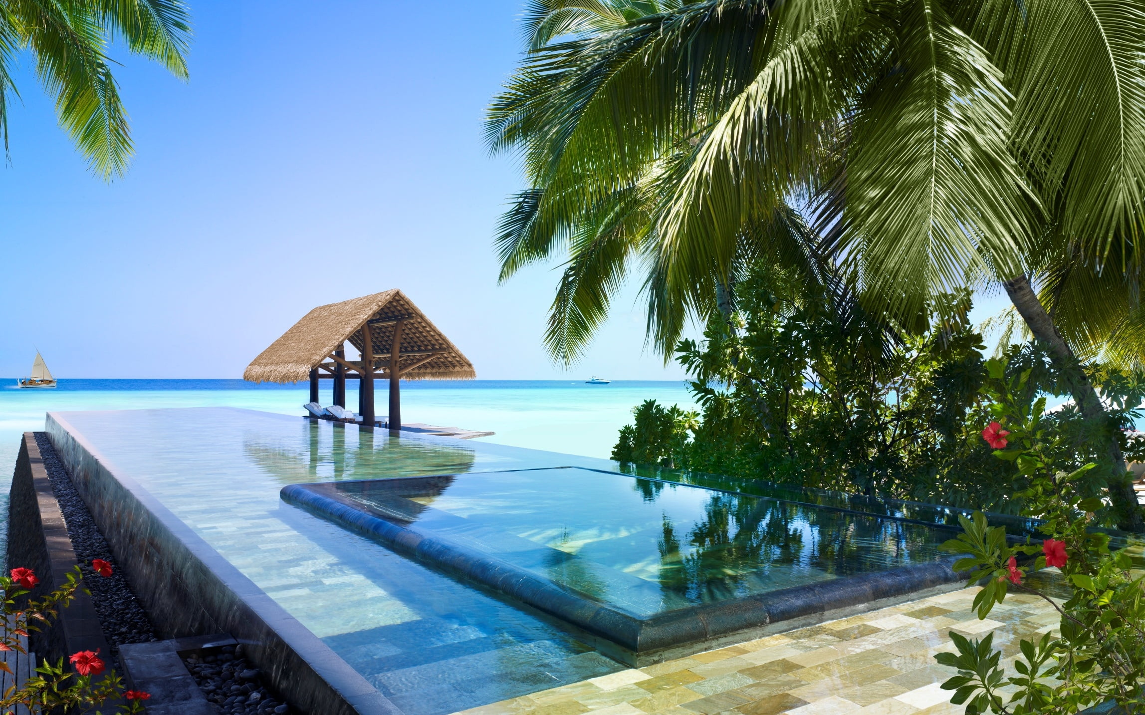beauty, blue, clear sky, sand, travel, no People, lagoon, luxury, 1080P, water, white, sea, sky, holiday Villa, swimming, beautiful, island, beach, coastline, HD Wallpaper