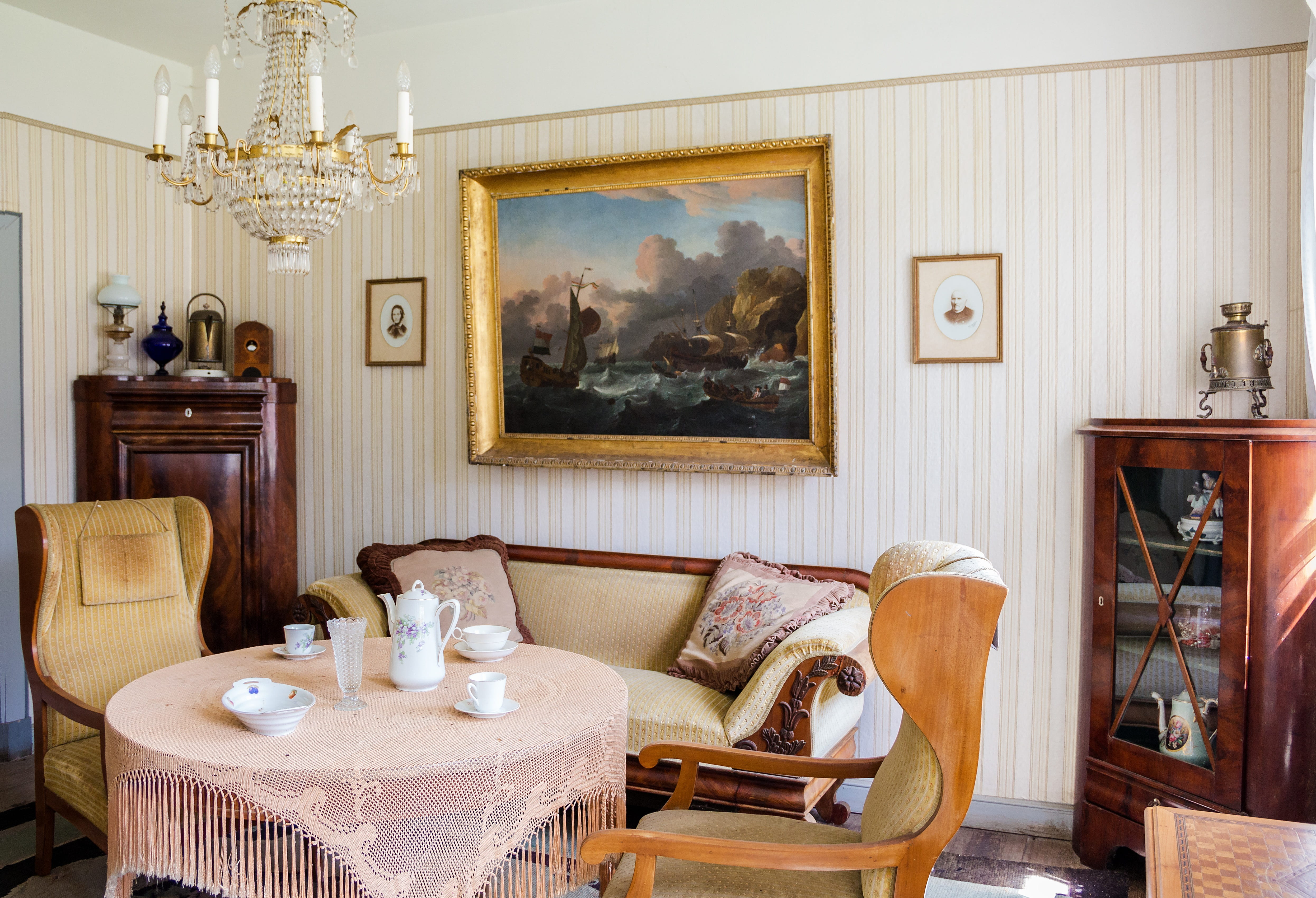 rich people, empire, indoors, paint, furniture pieces, chair, home showcase interior, take out, paintings, space, wood cassette, sofa, white, reconstruction, HD Wallpaper