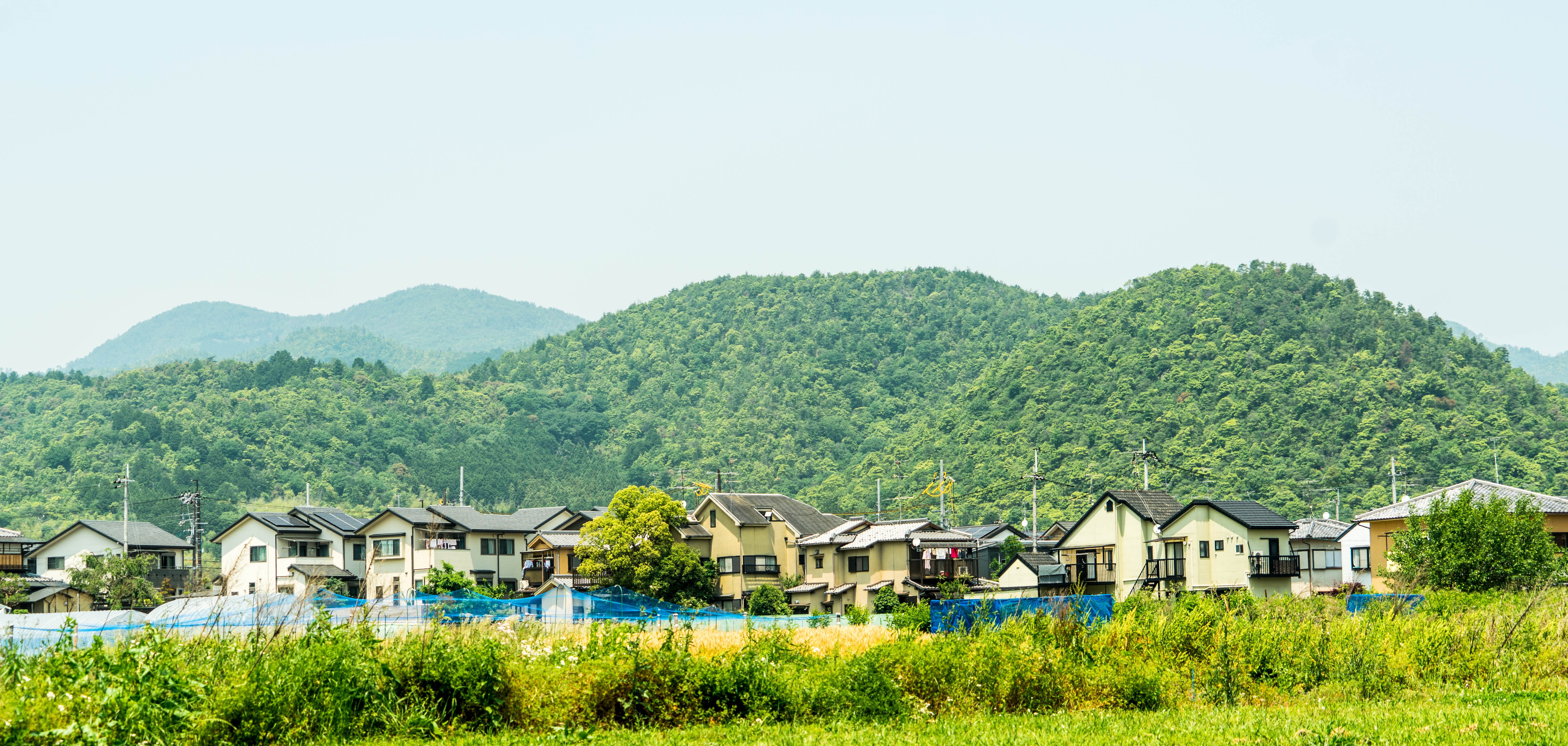 outdoor, outdoors, plant, nature, travel, mountains, 5K, tree, trees, no people, built structure, house, vacation, green, grass, rural, building, village, HD Wallpaper