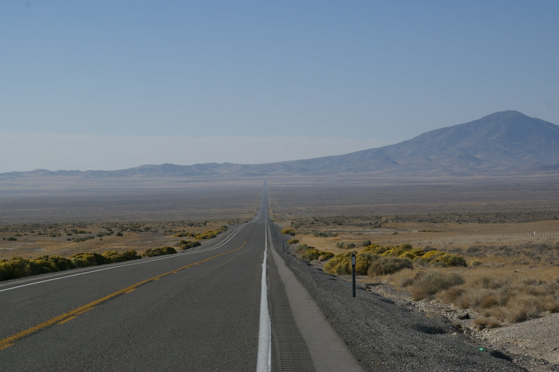 flat, beauty in nature, straight, mountain, diminishing perspective, semi-arid, horizon, travle, street, asphalt, nevada, vanishing point, road trip, remote, HD Wallpaper