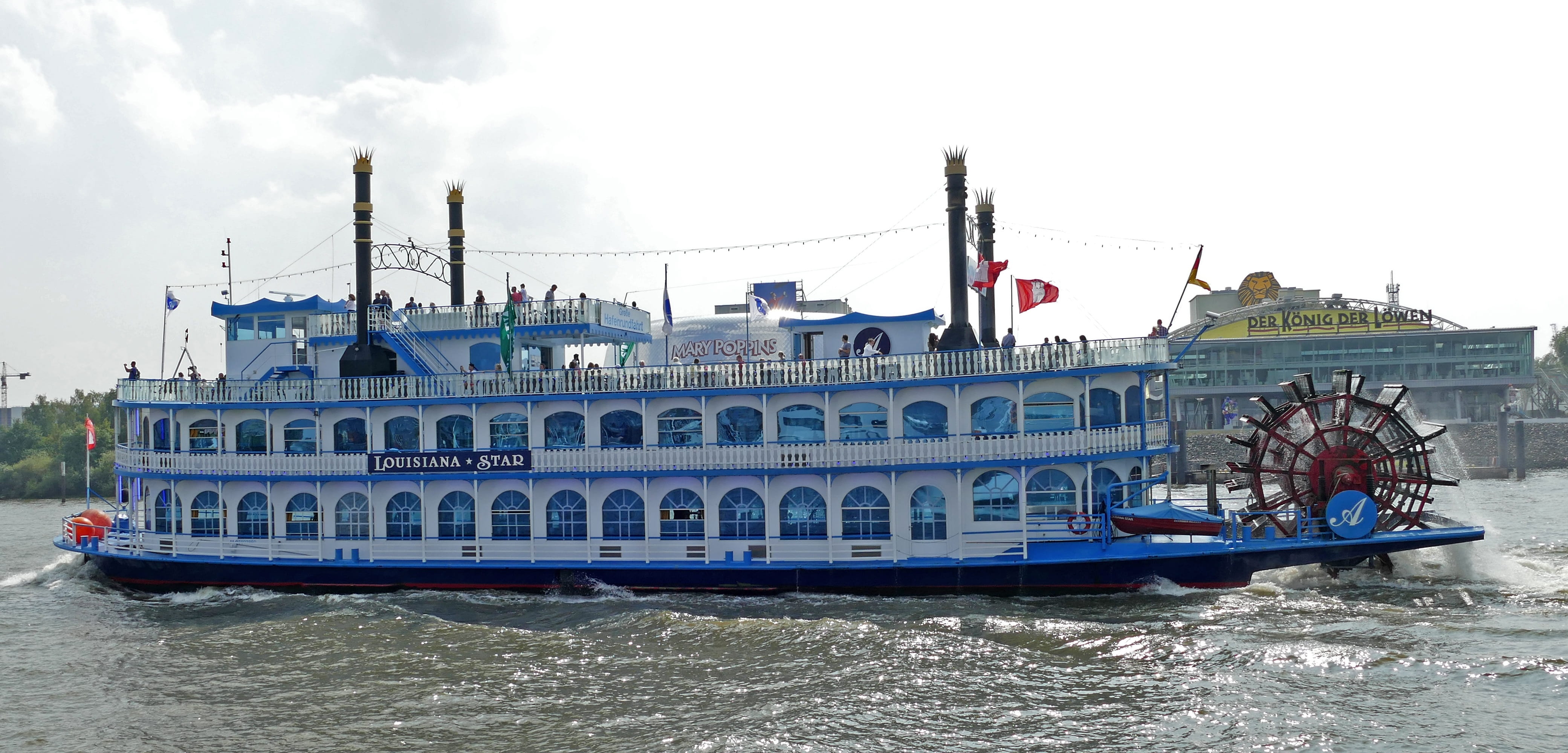 elbe, sea, 4K, hamburg, group of people, outdoors, paddle steamer, city, sky, building exterior, architecture, built structure, waterfront, passenger craft, HD Wallpaper