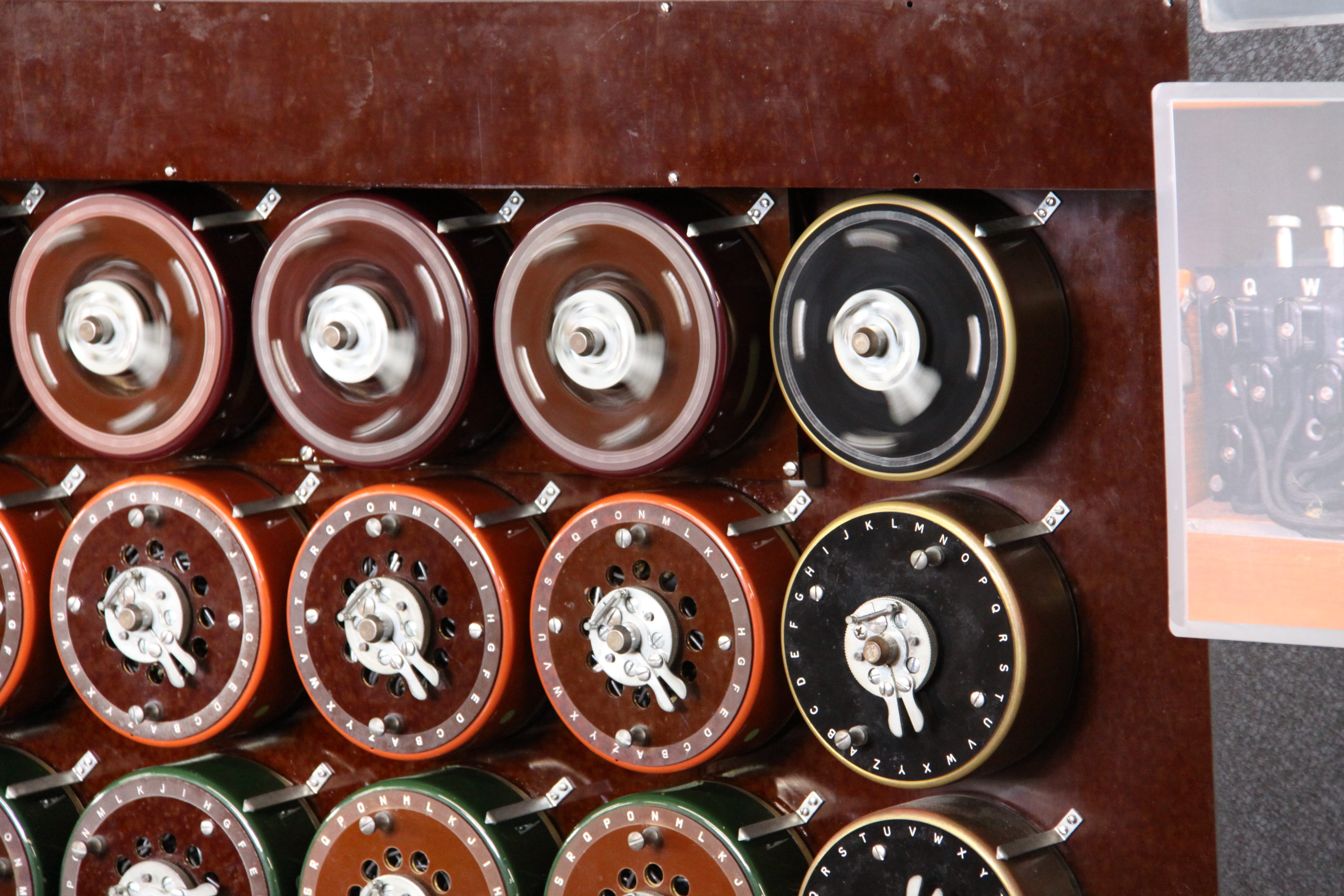 4K, high angle view, group of objects, variation, choice, bletchley park, codebreak, order, arrangement, food and drink, cypher, metal, bombe, indoors, HD Wallpaper