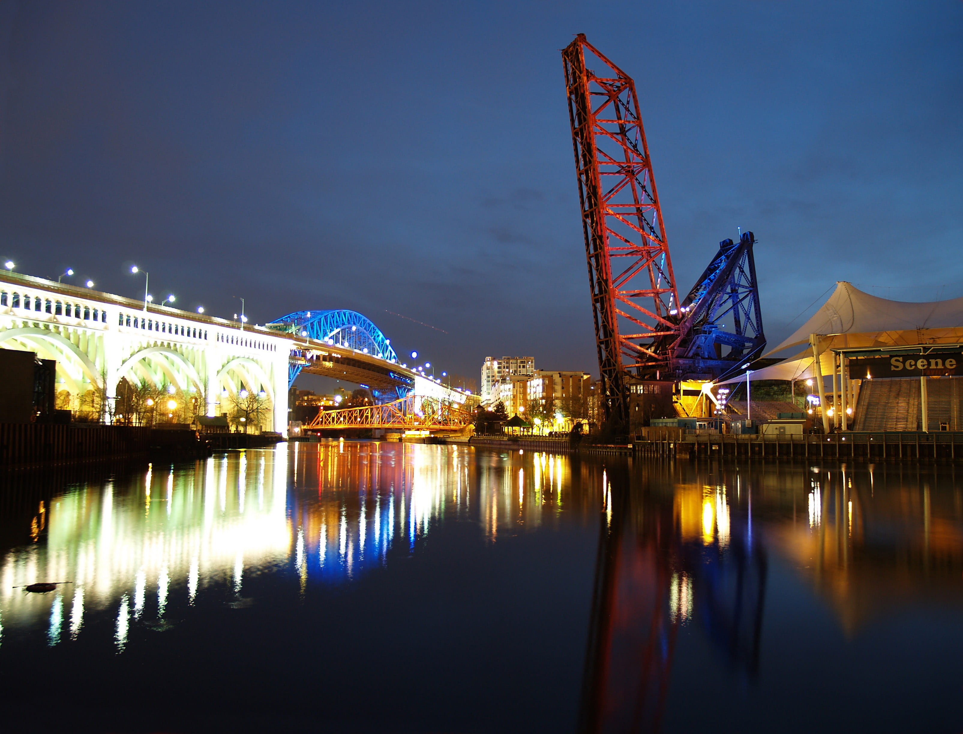 west, ohio, reflection, building exterior, downtown, photo, Ohio, bridge, architecture, nature, cleveland, crane - construction machinery, Cuyahoga River, HD Wallpaper