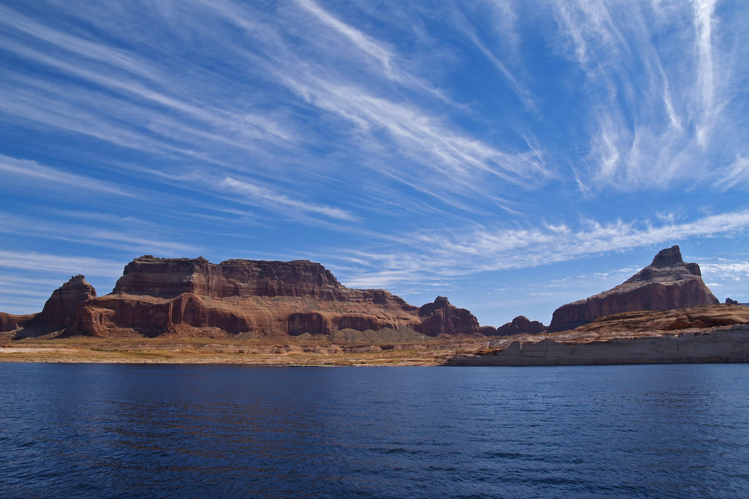 red, environment, activity, body, tranquility, cloud - sky, bay, nature, sea, 1080P, water, land, lake powell, landscape, travel, sky, rocks, clouds, solid, HD Wallpaper
