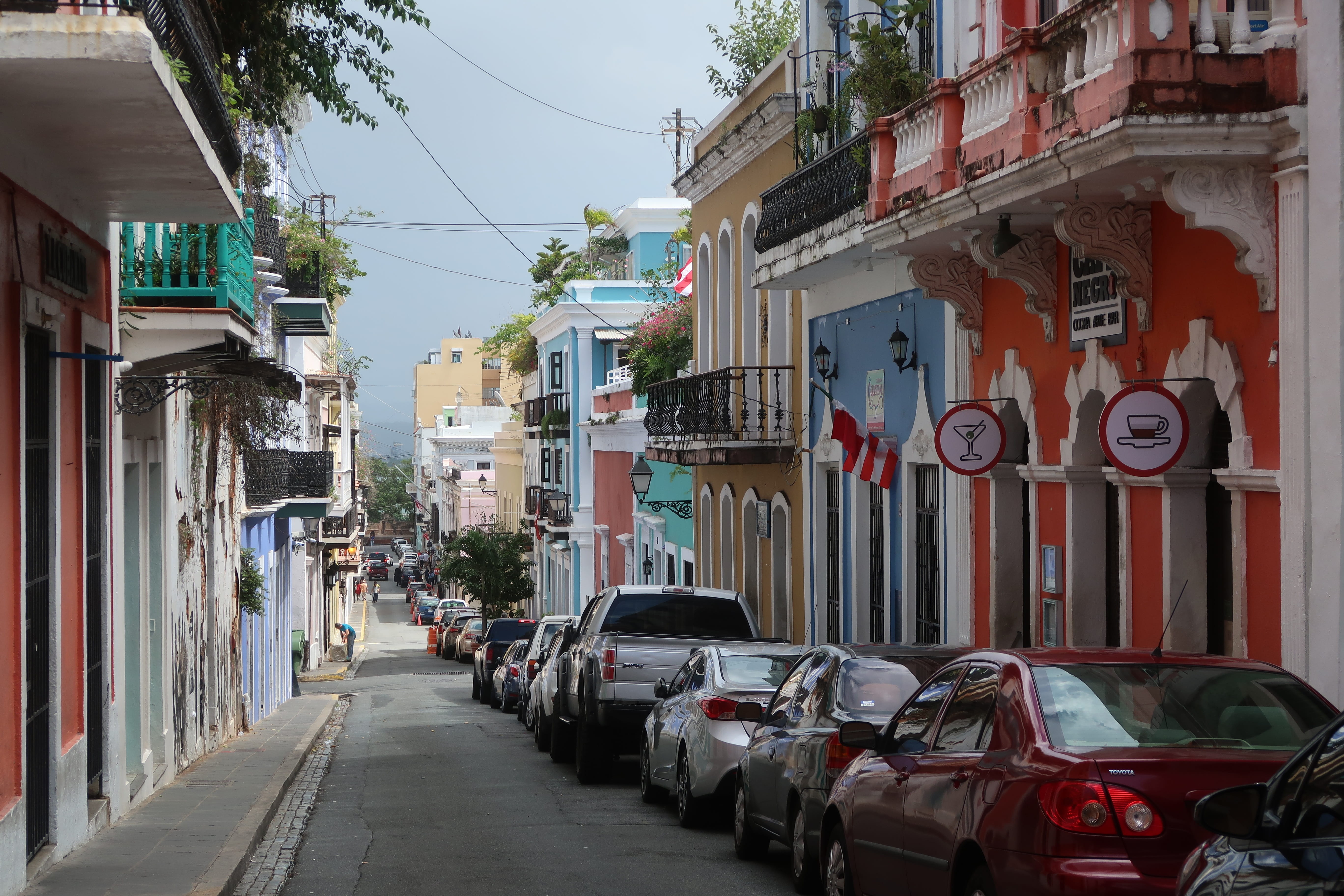 san juan, residential district, outdoors, puerto rico, built structure, building exterior, day, mode of transportation, road, incidental people, 5K, old street, HD Wallpaper