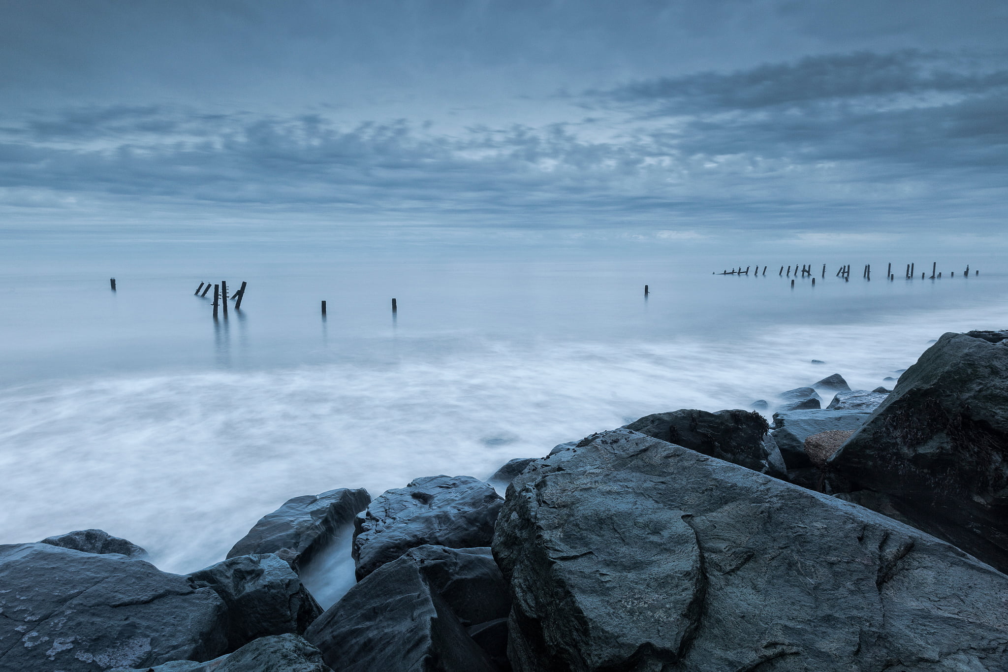 gray, scenics, horizon Over Water, cloud - sky, long exposure, tranquil Scene, outdoors, nature, motion, land, coastline, rock - Object, overcast, summer, HD Wallpaper