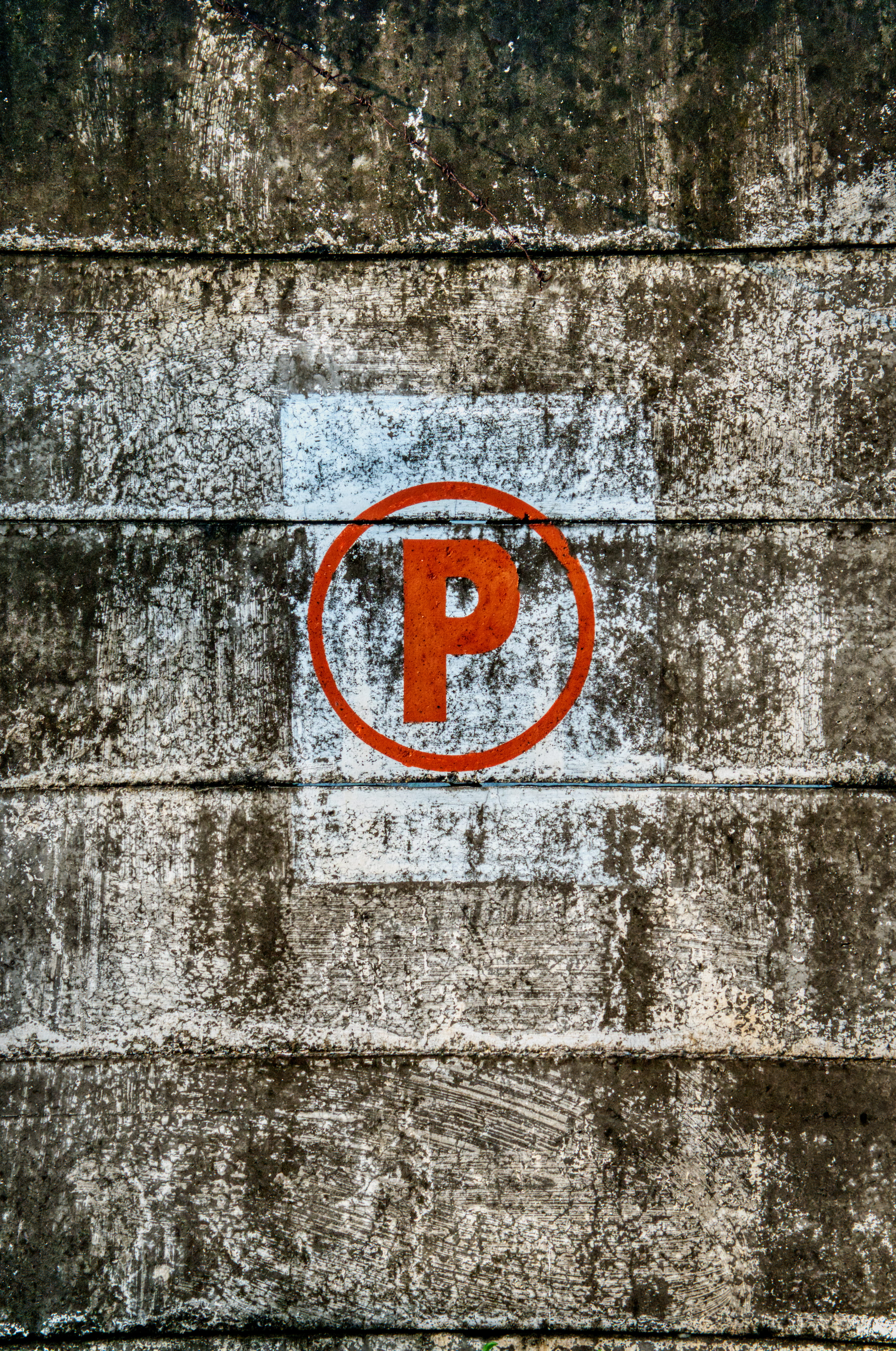 structure, no people, wood - material, sign, brick wall, exterior, outdoors, day, cement, colors, sumbol, logo, wall - building feature, solid, urban, stonewall, Phone HD Wallpaper