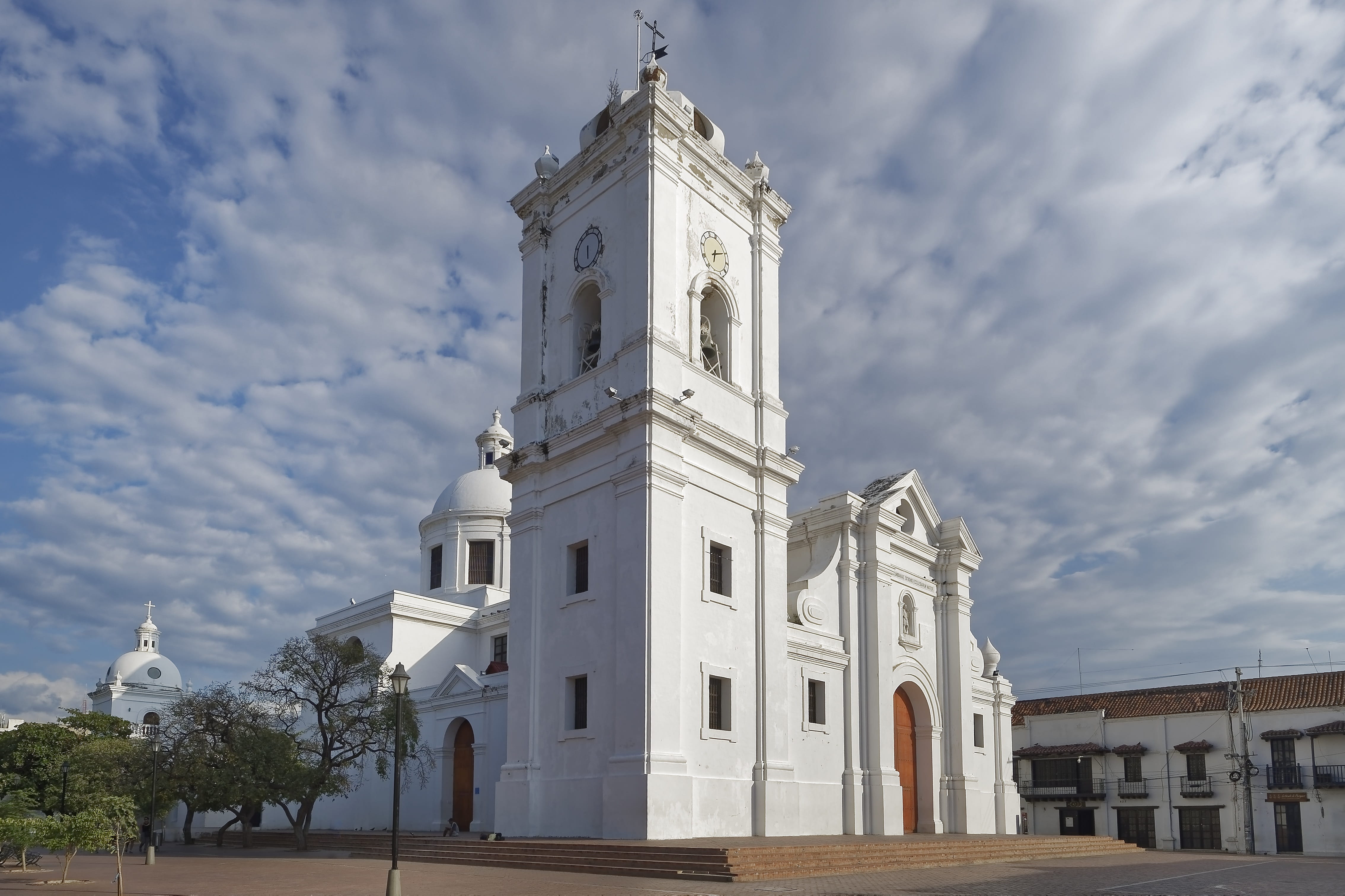 day, built structure, building, cloud - sky, santa marta, spirituality, religion, 4K, building exterior, tower, cathedral of santa marta, no people, colonial style, HD Wallpaper