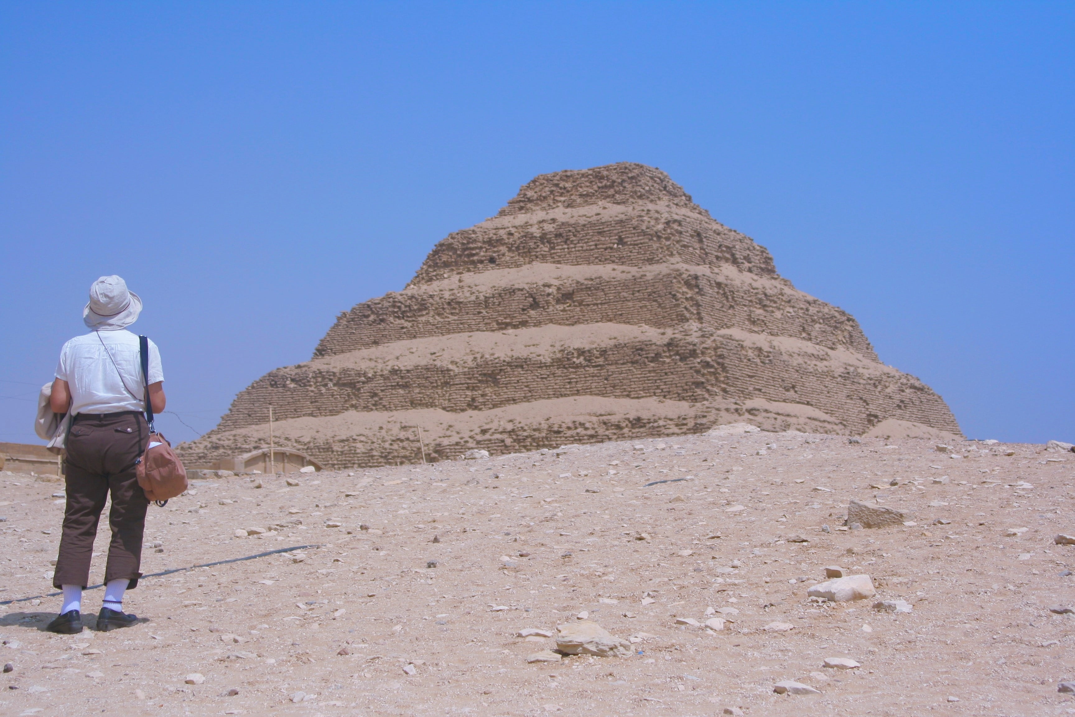 blue, blue sky, history, full length, ancient, standing, day, land, leisure activity, saqqara, men, outdoors, senior adult, stairs, early, travel, pharaoh, HD Wallpaper