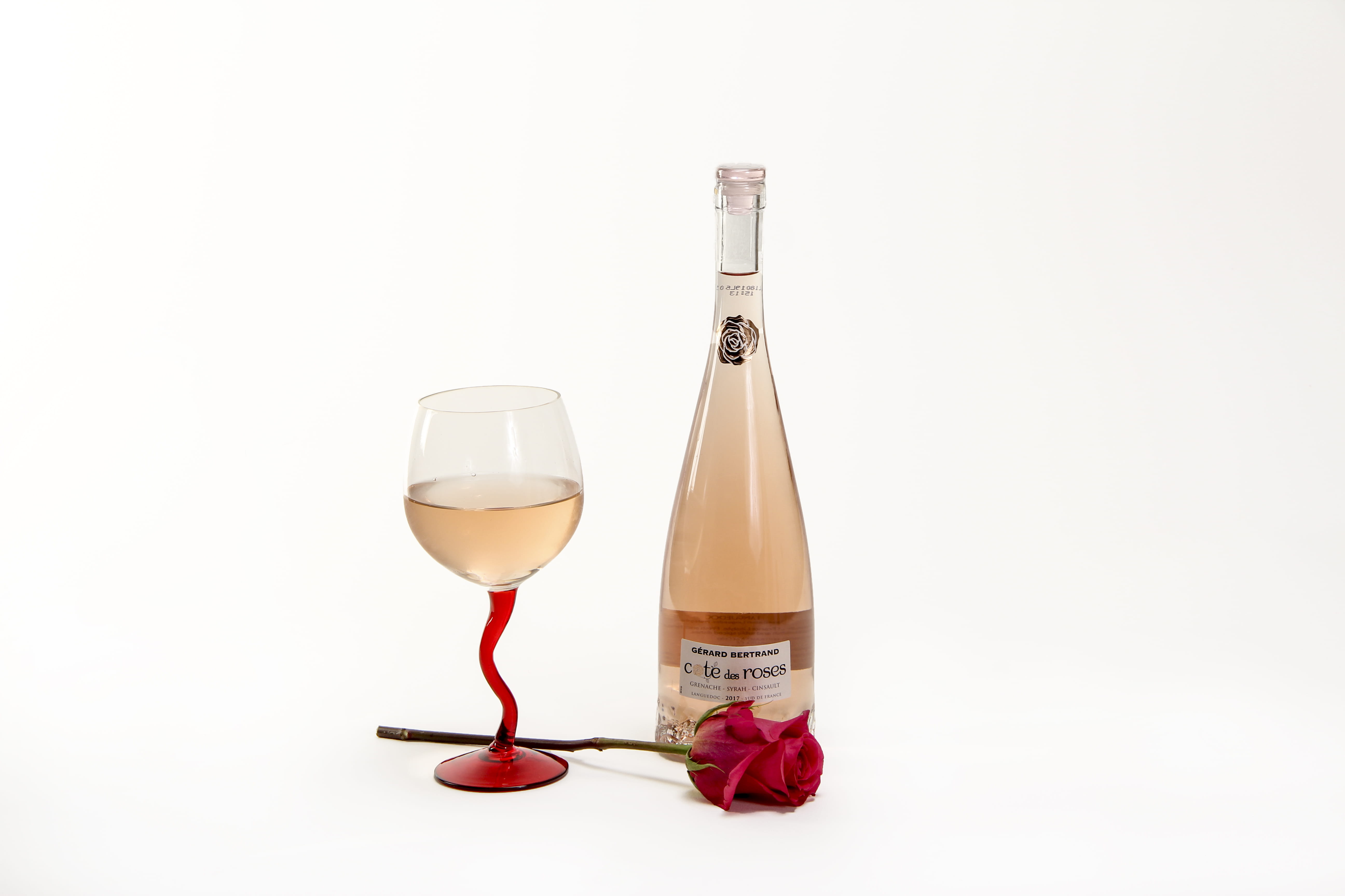dry, alcohol, wineglass, refreshment, studio shot, bottle, glass - material, roses, food and drink, container, redstem, copy space, red, wine, red wine, HD Wallpaper