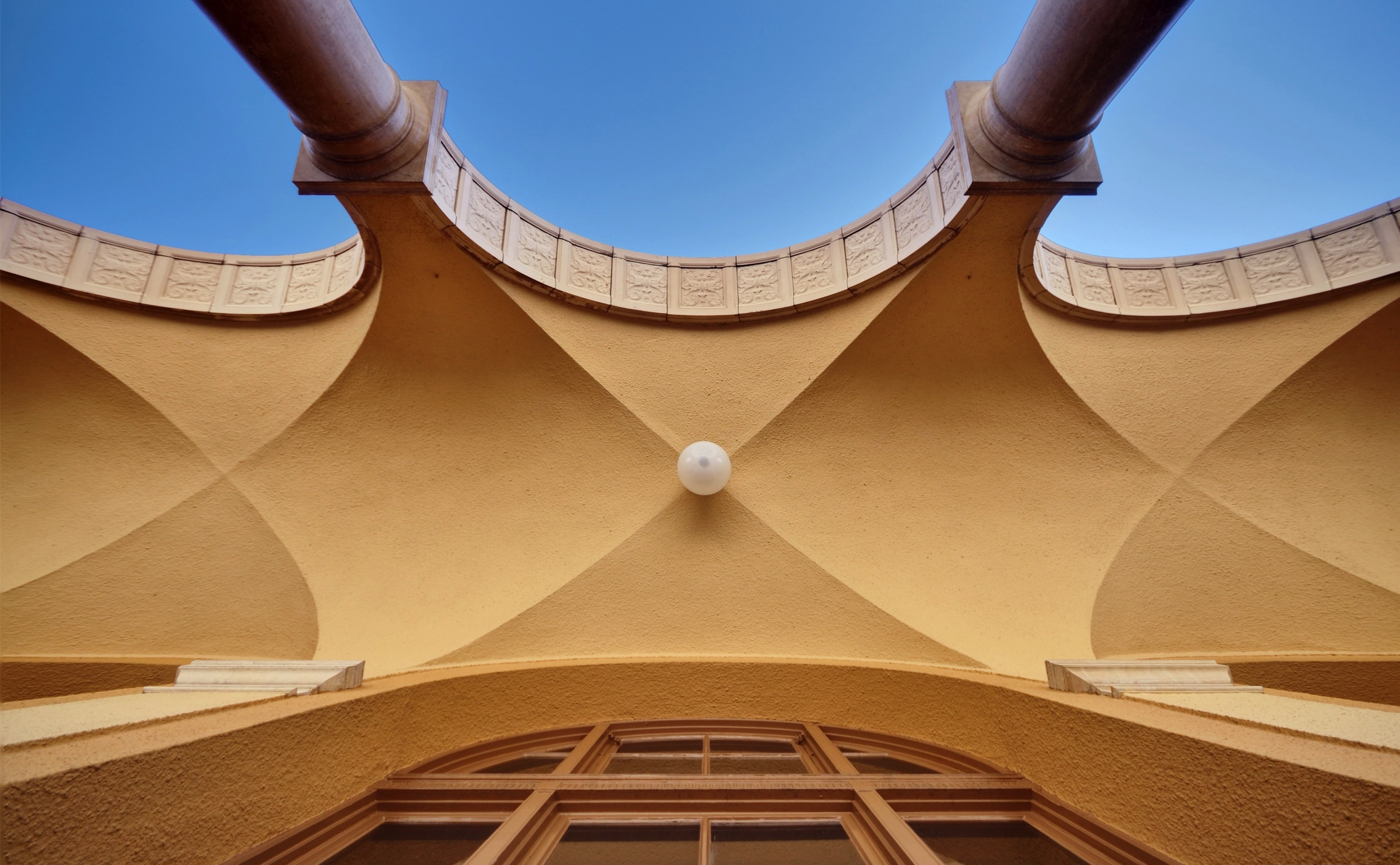built structure, downtownberkeley, Downtown, Berkeley, Arches, vanishingpoint, outdoors, building, controversy, united, colonnade, clear sky, low angle view, HD Wallpaper